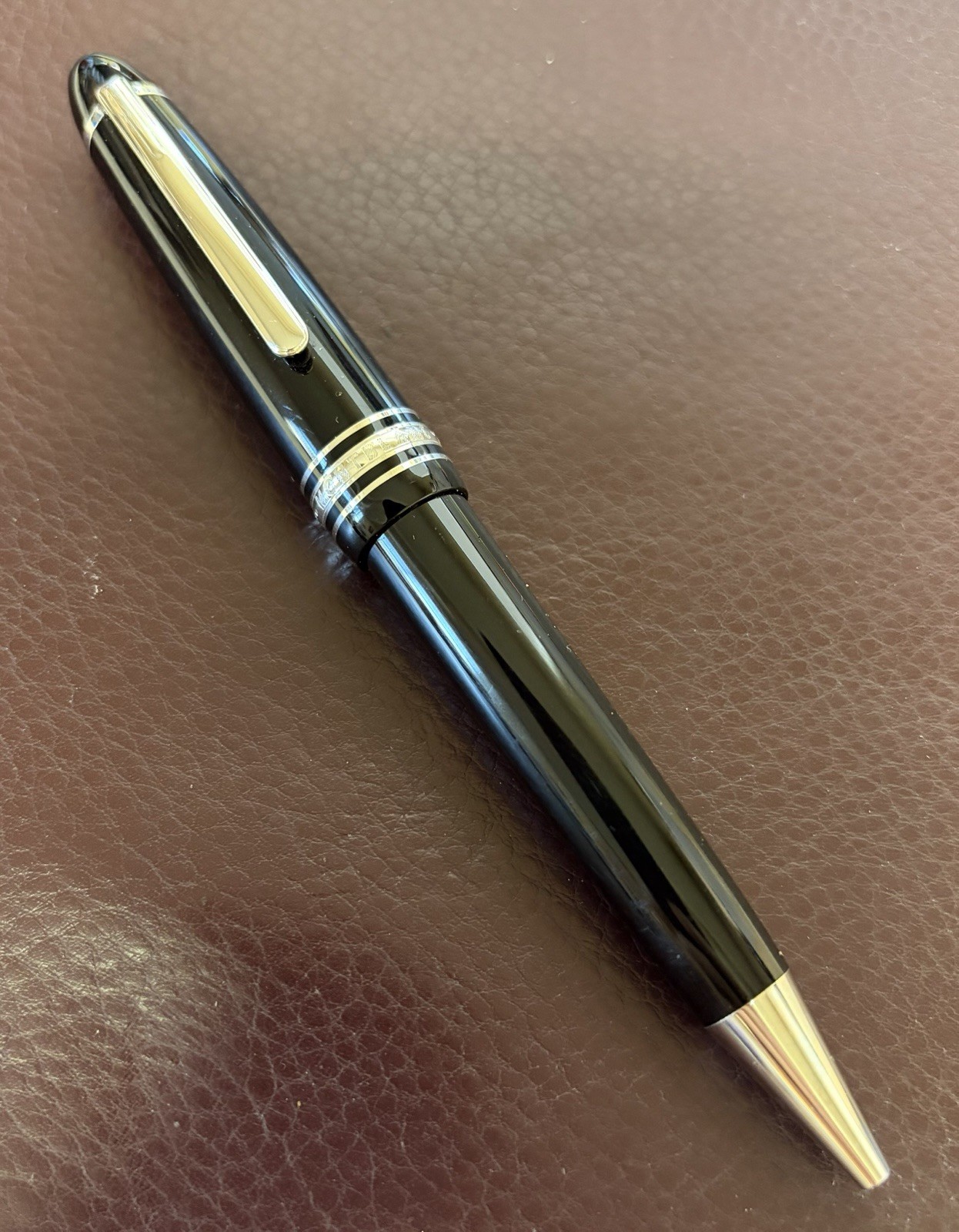 Montblanc Meisterstuck 161 Platinum-Coated LeGrand Ballpoint Pen Montblanc Meisterstuck 161 Platinum-Coated LeGrand Ballpoint Pen