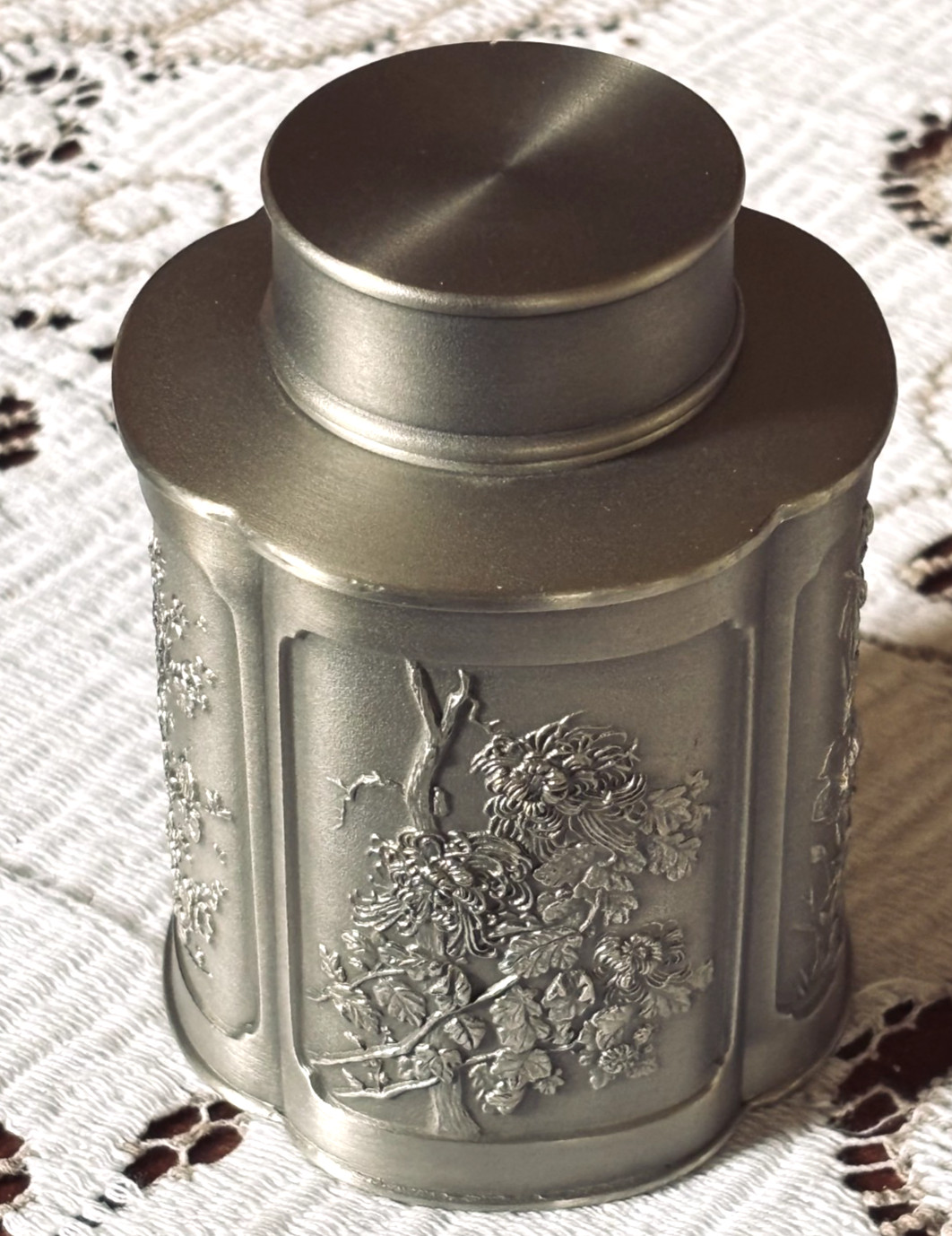 Exquisite Royal Selangor Pewter Tea Caddy  \