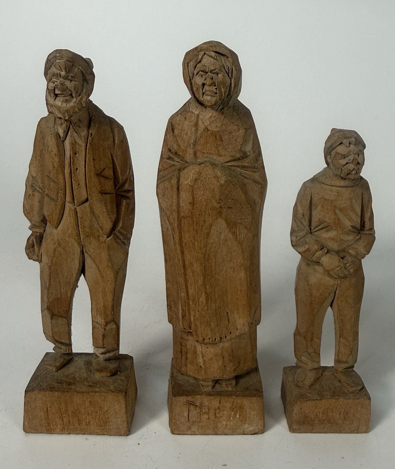Vintage Trygg Scandinavian Carved Wood Figurine Lot Family Folk Art Figures Vintage Trygg Scandinavian Carved Wood Figurine Lot Family Folk Art Figures