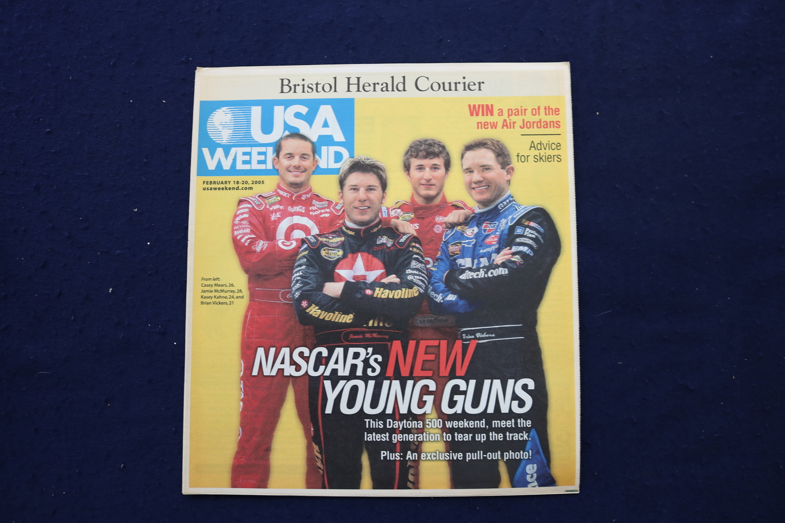 2005 FEB 18-20 USA WEEKEND MAGAZINE - NASCAR\'S NEW YOUNG GUNS COVER - E 18257