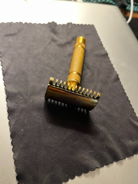 Mens Vintage 1930 s 24K Gold Plated Brass Gillette Razor Mens Vintage 1930 s 24K Gold Plated Brass Gillette Razor