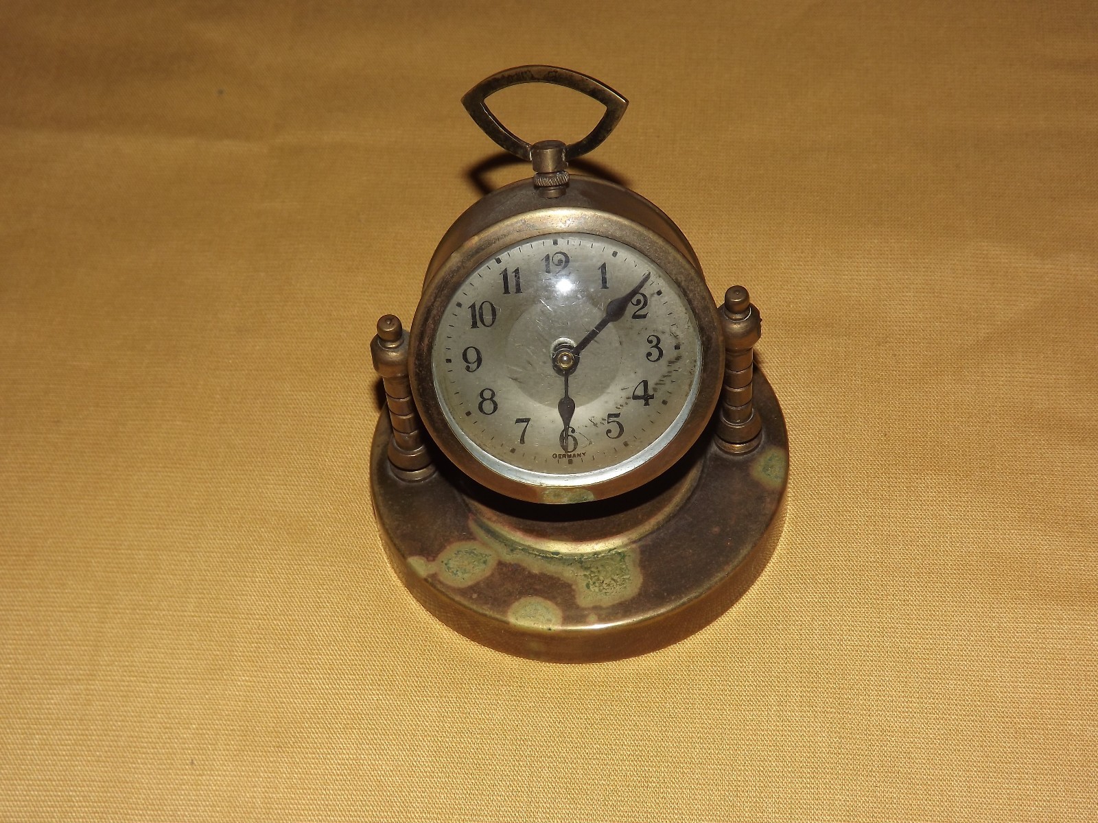 VINTAGE BRASS GERMANY WIND UP CLOCK NOT WORKING  NEEDS REPAIR