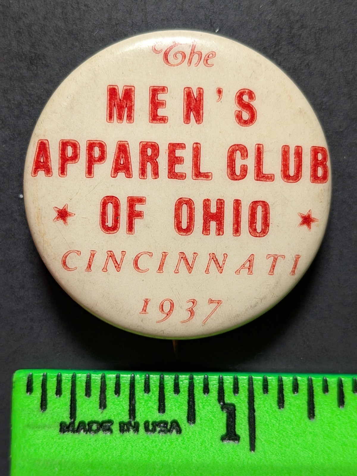 Vintage 1937 Men\'s Apparel Club Cincinnati Ohio Pinback Pin