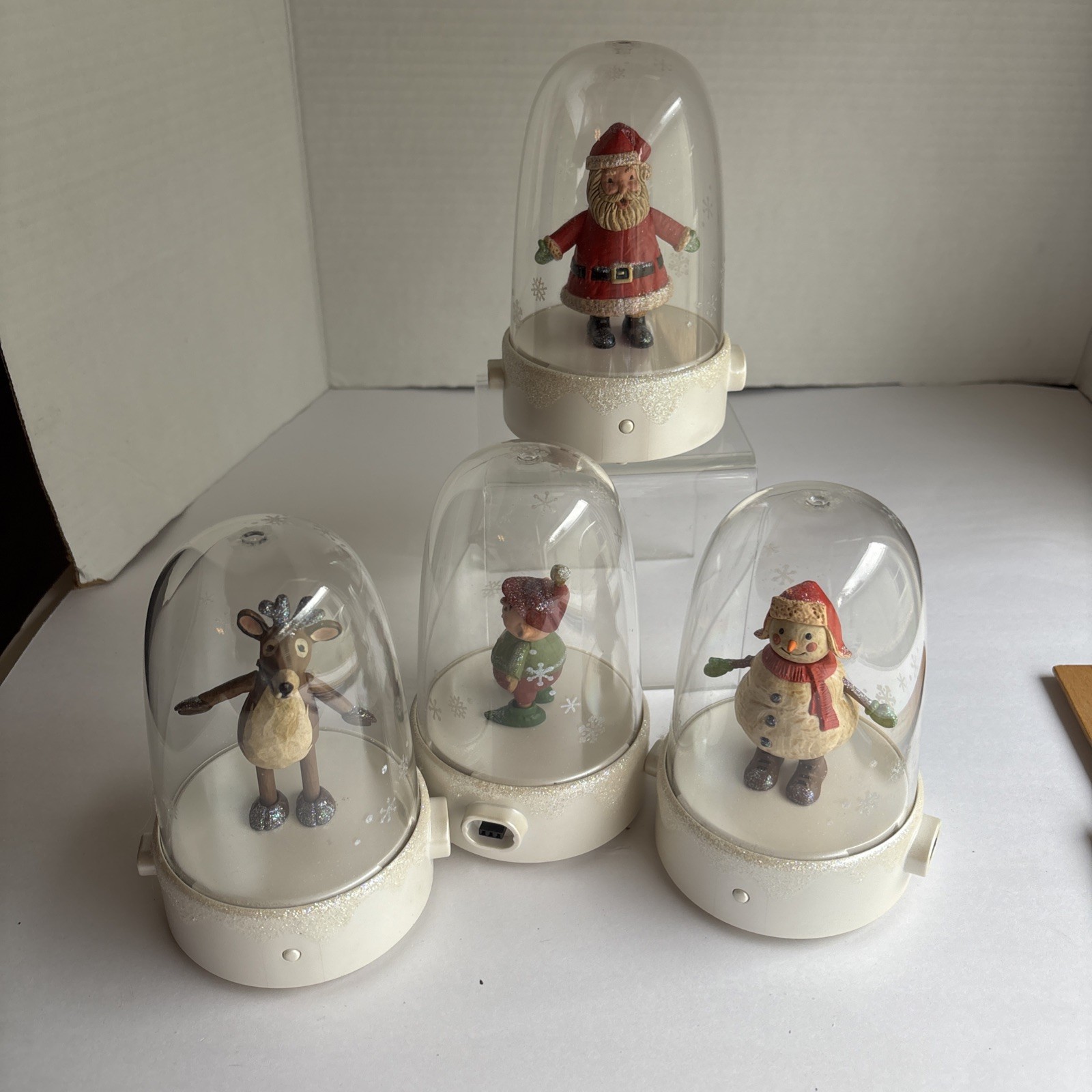 4 Hallmark Happy Tappers ELF  2008 used untested  Elf Santa Reindeer snowman   