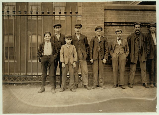 Photo:Dover New Hampshire 1909 Cocheco Mill Child Labor Boys Lewis Hine