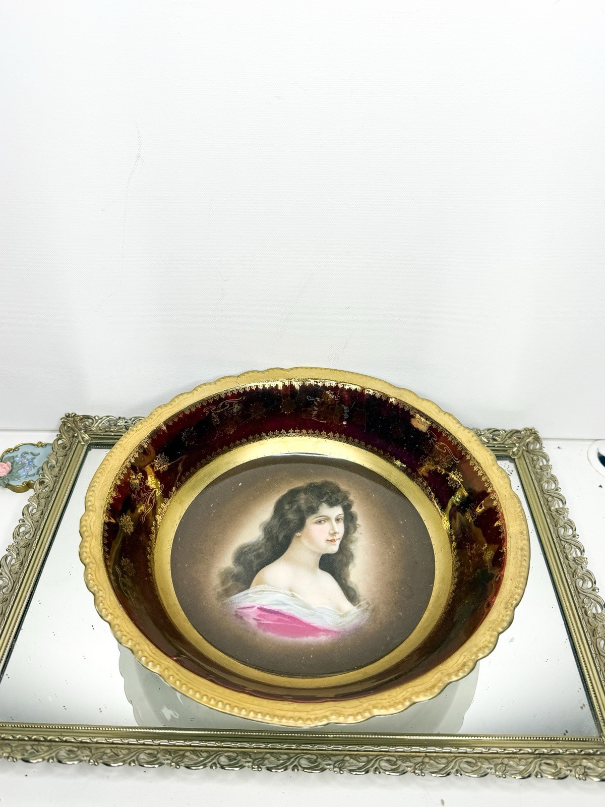 Antique Mignon Zeh Scherzer Z.S.&C. Royal Vienna Porcelain Plate with Amorosa
