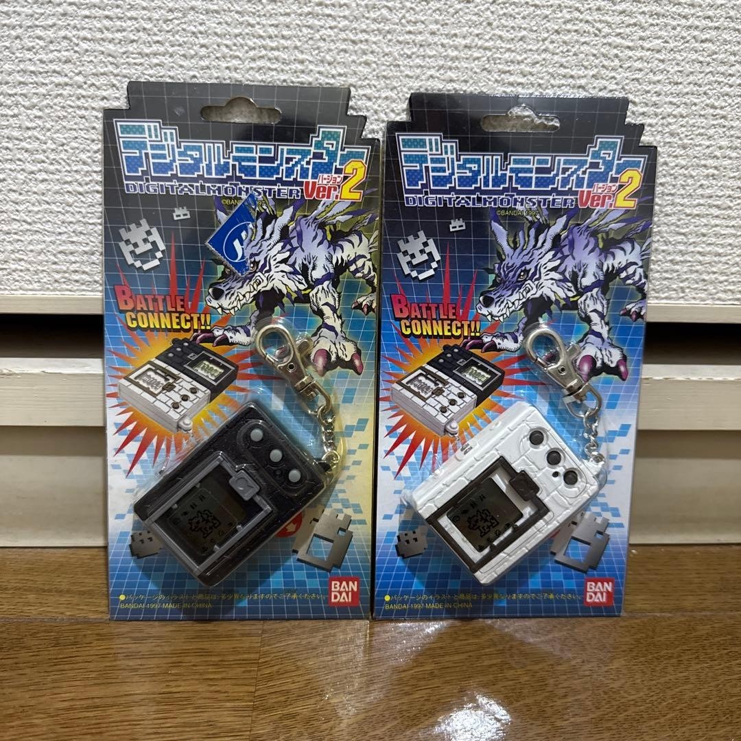 Digimon Digital Monster Ver.2 Black and White Set Rare Retro New Bandai Japan