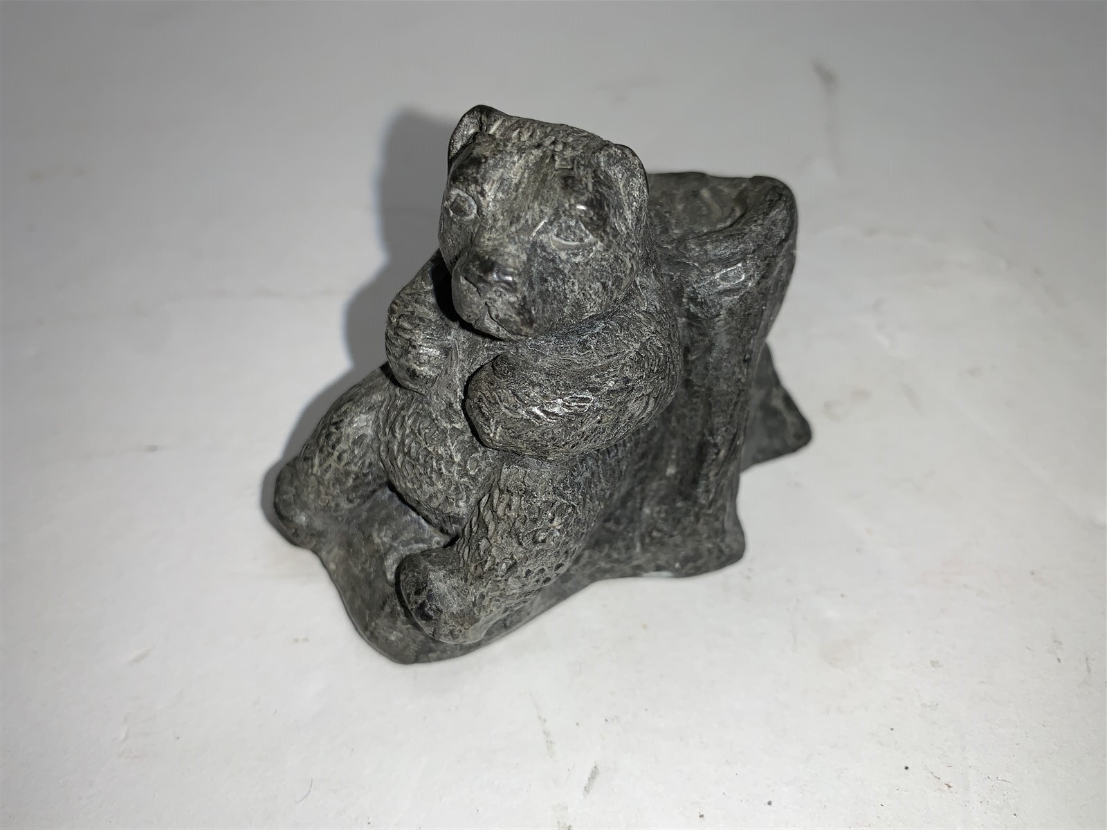 Vtg Pearlite Stonecraft Canada Art Carved Bear Figure