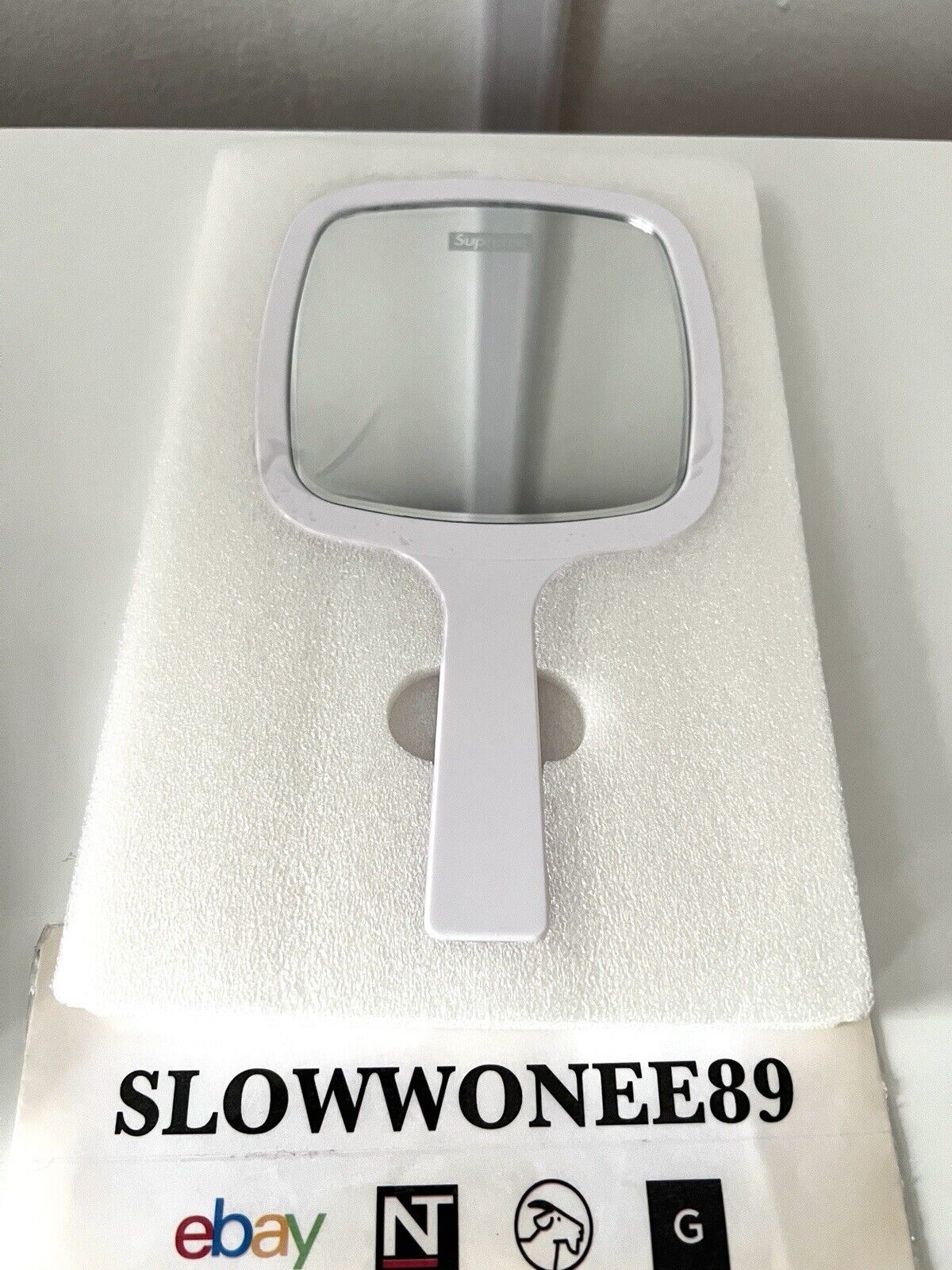 NEW IN BOX Supreme Hand Mirror White FW18 2018 *SAME DAY SHIPPING*