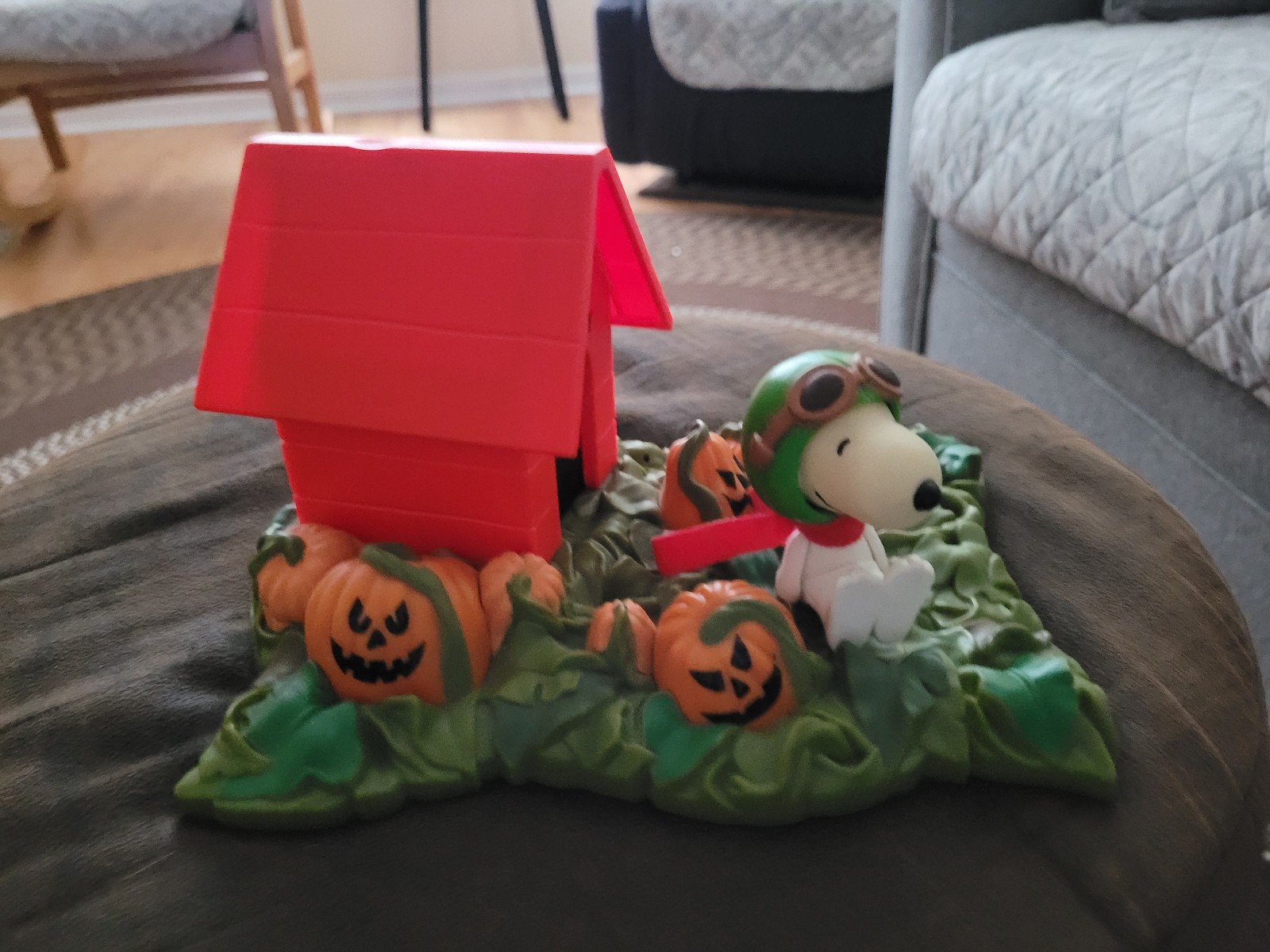 Peanuts Memory Lane It\'s The Great Pumpkin Snoopy WWI Flying Ace Playset 2002new