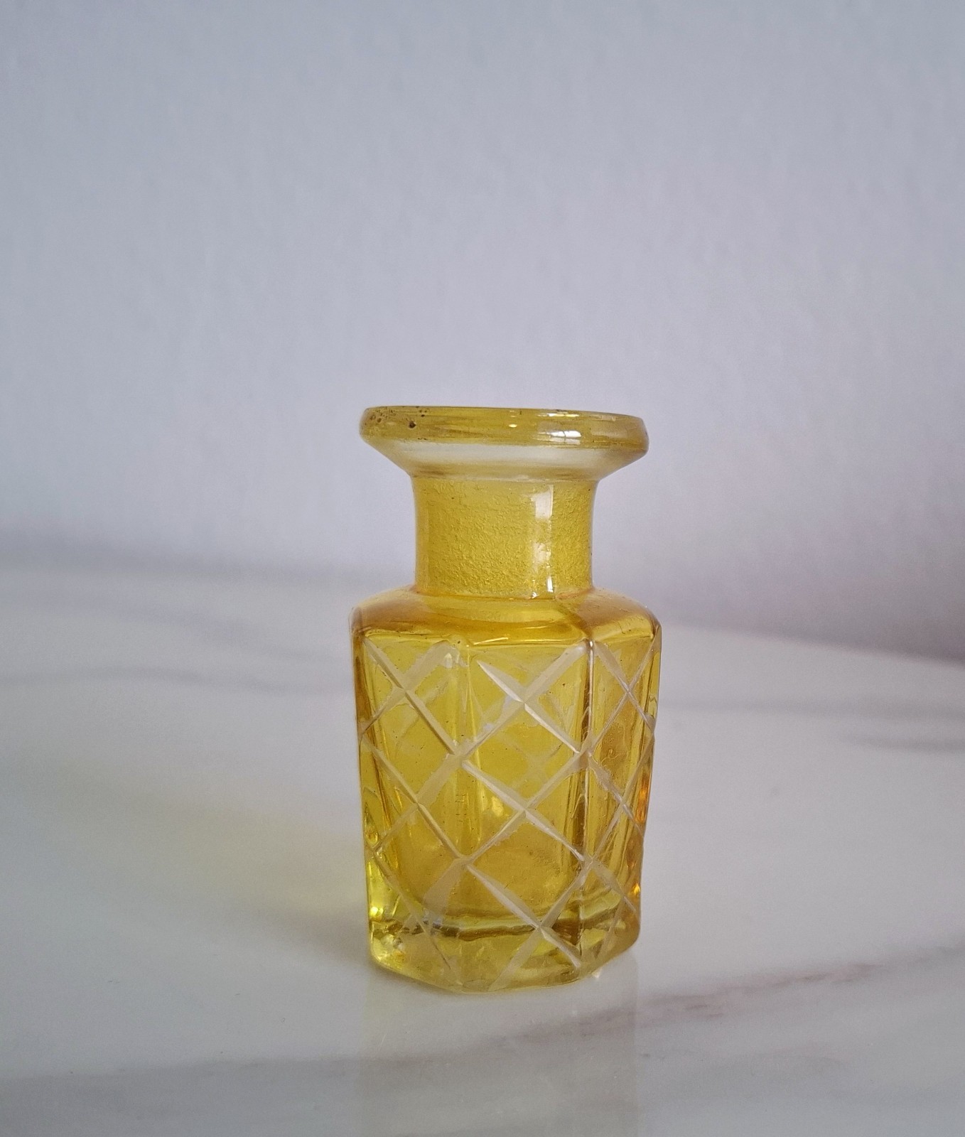 Vtg Art Glass Perfume Bottle Cut Glass Square Shape Faceted Glass Stopper Vtg Art Glass Perfume Bottle Cut Glass Square Shape Faceted Glass Stopper