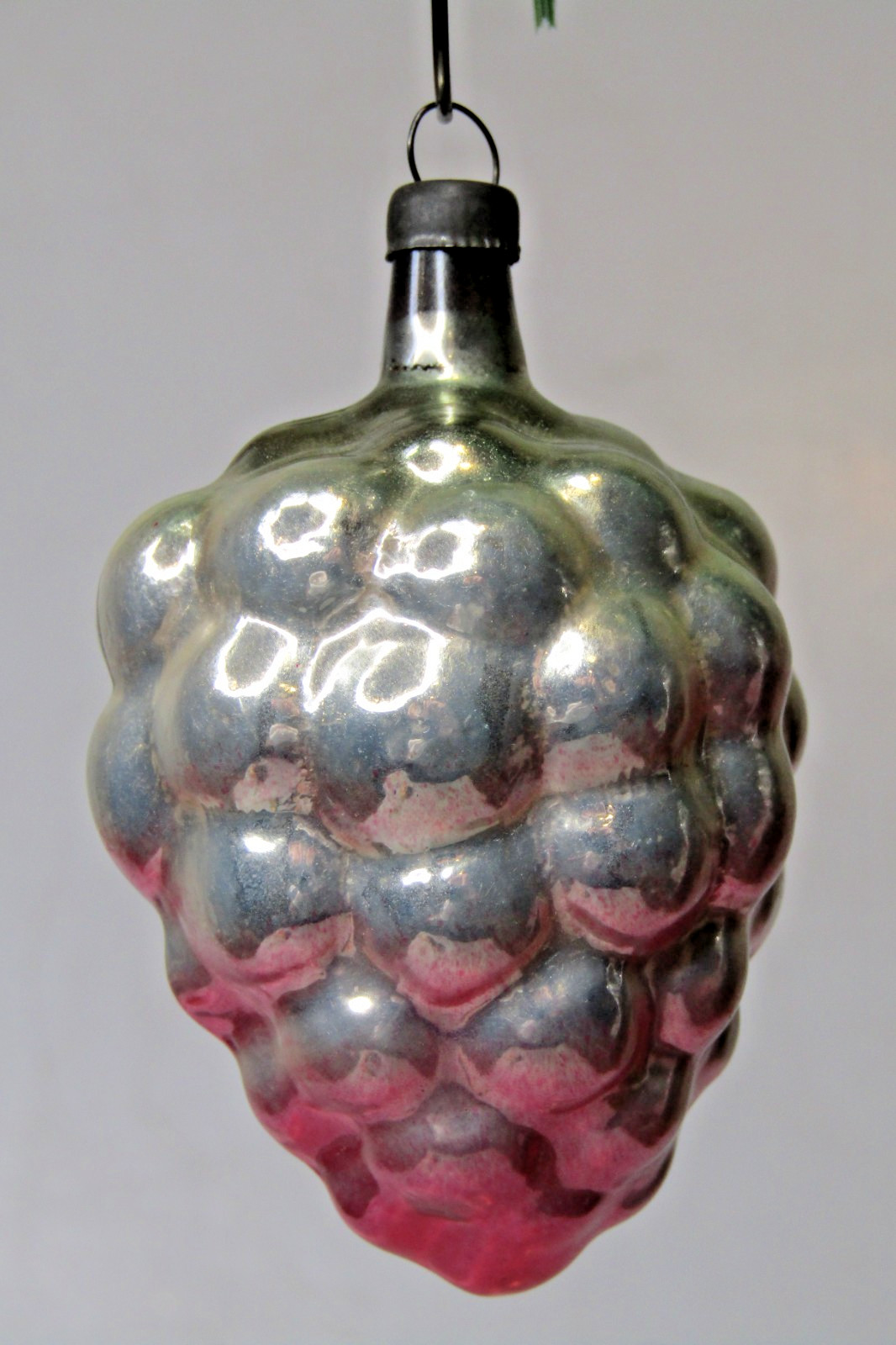 VTG pre WWII Glass Ombre CLUSTER GRAPE Embossed Drop Christmas Ornament Heidt