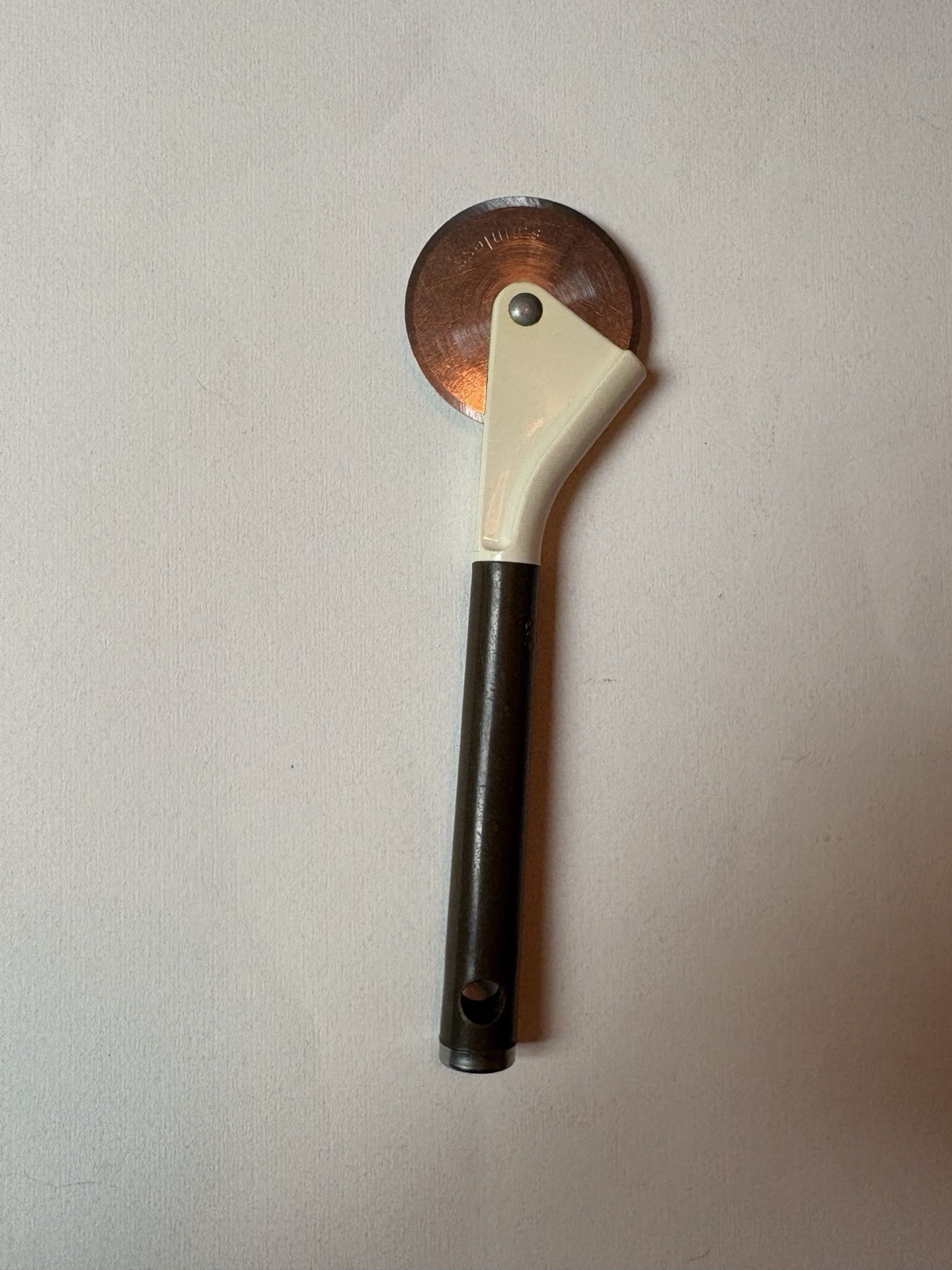 Vintage Bonny 1970 Stainless Steel Pizza Cutter Brown Cream Japan Retro Kitchen Vintage Bonny 1970 Stainless Steel Pizza Cutter Brown Cream Japan Retro Kitchen