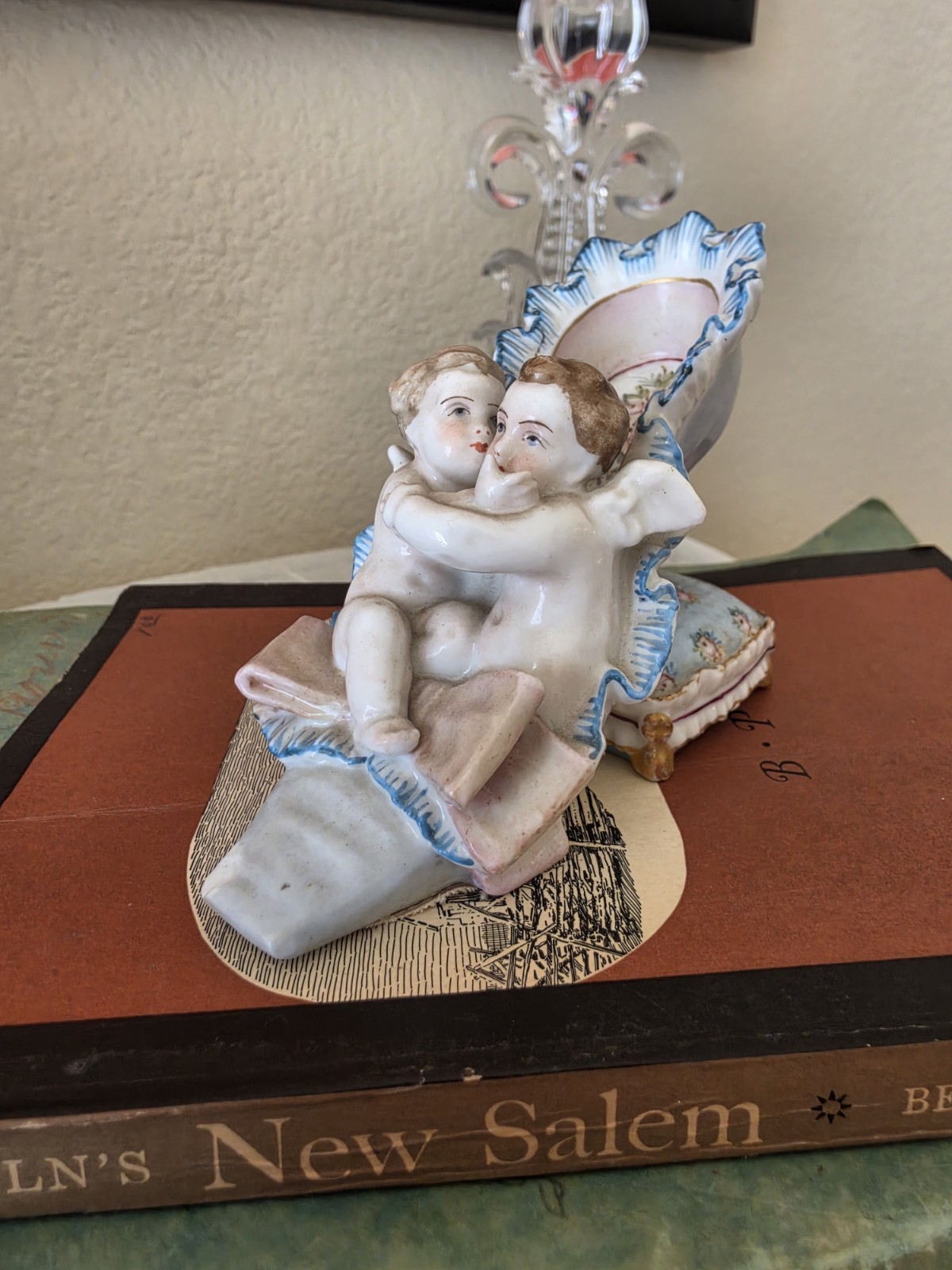 Antique Meissen Porcelain Cherubs Slipper Figurine 1850s Crossed Swords 4\