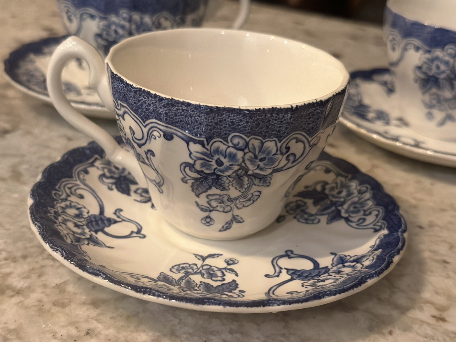 PV08850 Vintage Myott CHELSEA GARDEN Blue White Cup & Saucer - 4 sets PV08850 Vintage Myott CHELSEA GARDEN Blue White Cup & Saucer - 4 sets