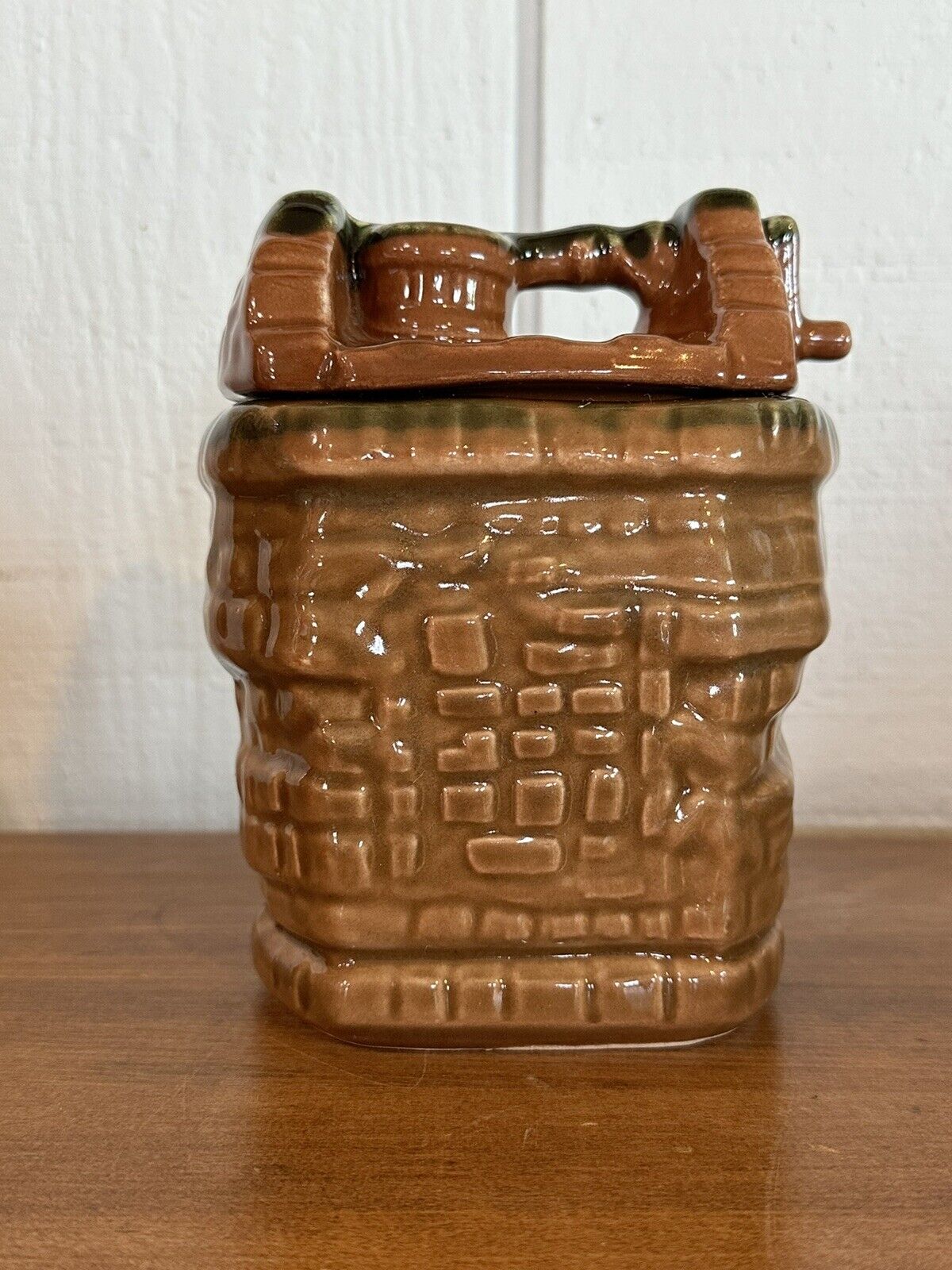 Vintage Wishing Well Small Cookie Jar Pottery Candy House of Webster Texas 