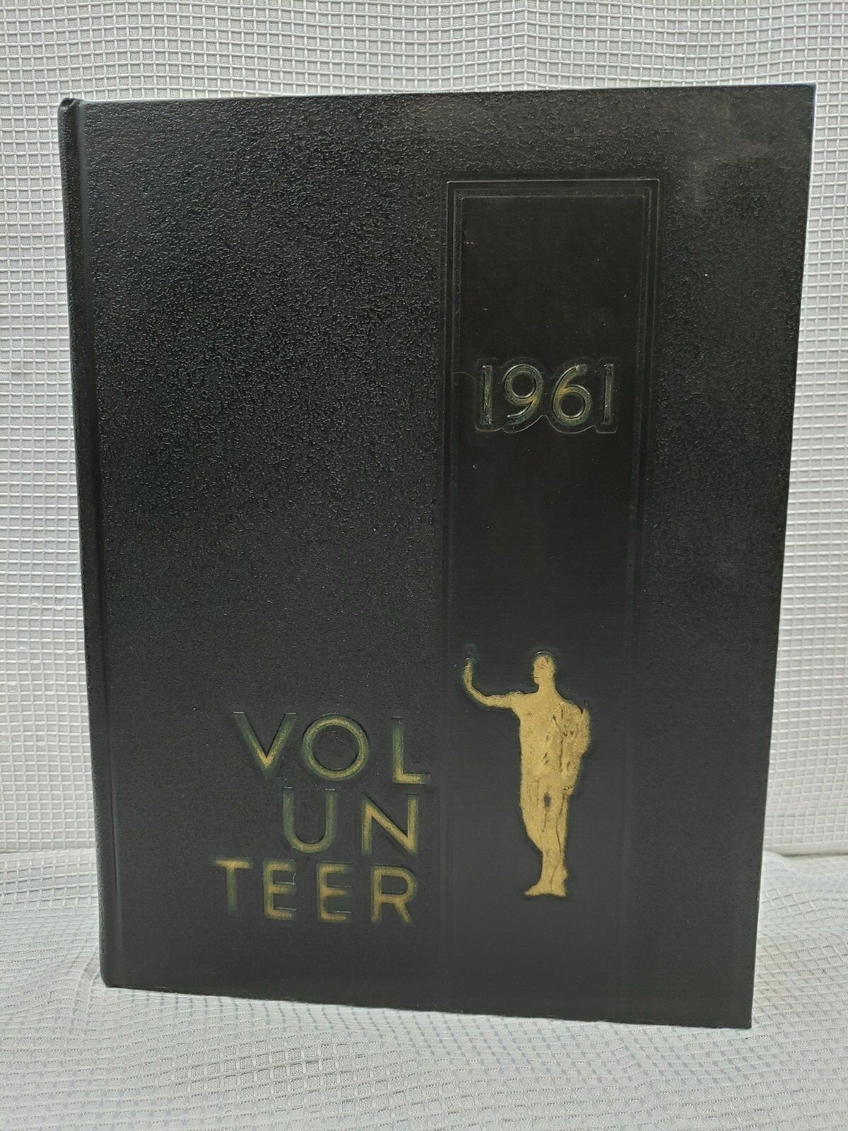 1961 University Of Tennessee VOLUNTEERS YEARBOOK UNSIGNED