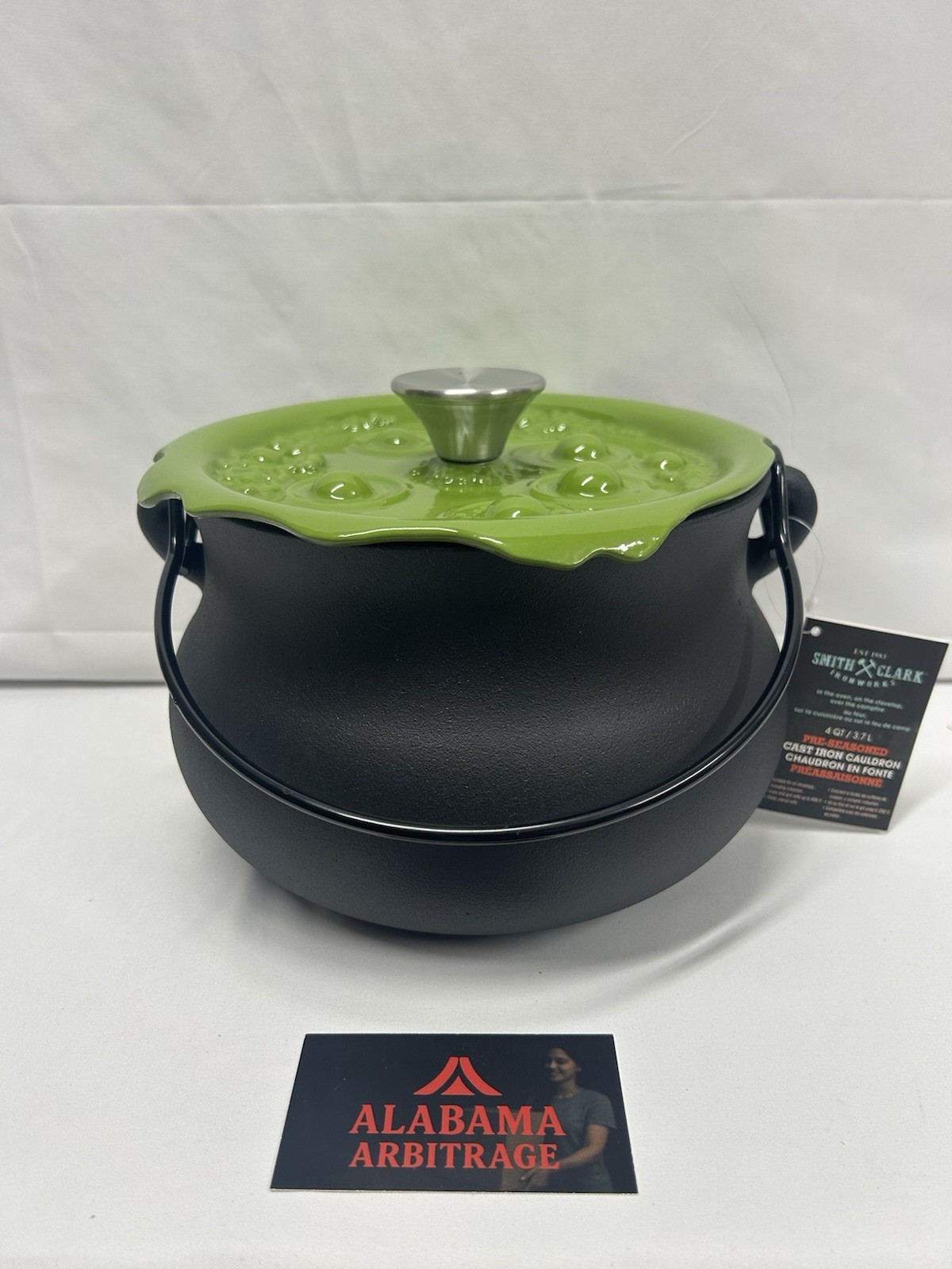Smith & Clark Cast Iron Cauldron Pot with Green Bubbling Lid Brand New with Tag Smith & Clark Cast Iron Cauldron Pot with Green Bubbling Lid Brand New with Tag
