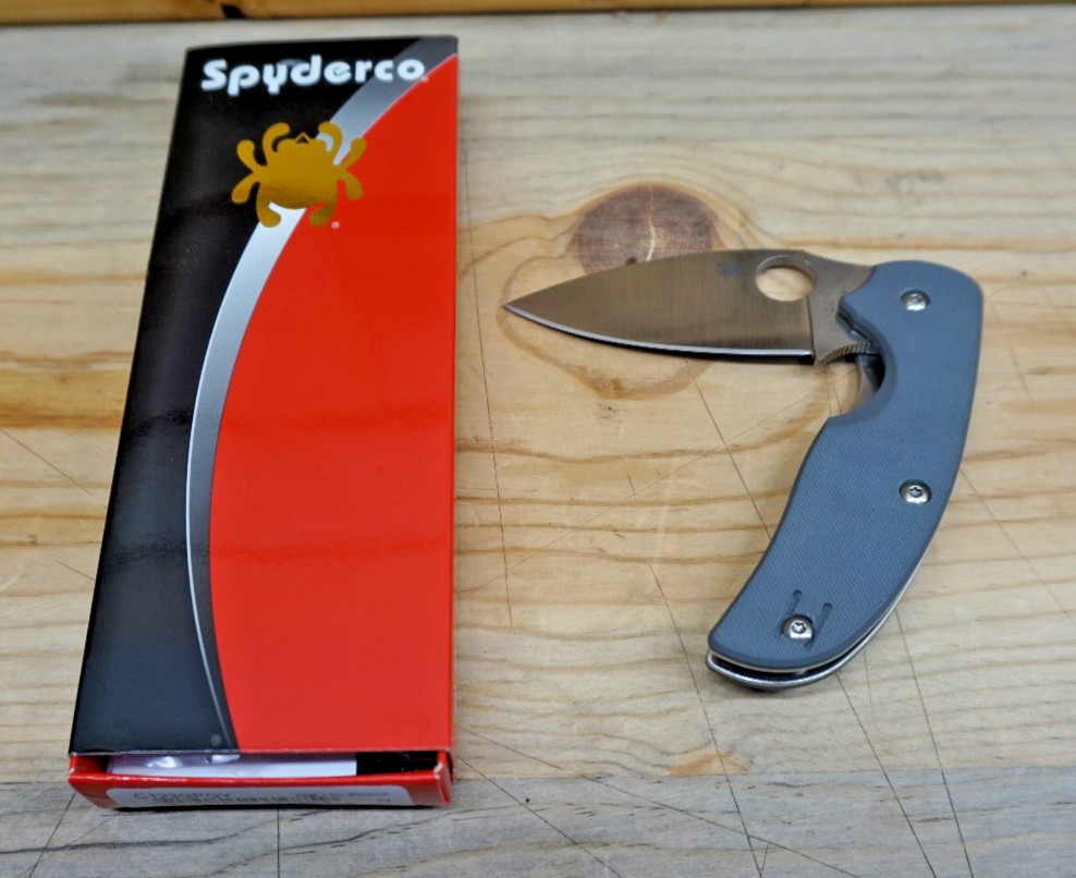 Spyderco Sage 1 Maxamet Gray Pocketknife - C123GPGY