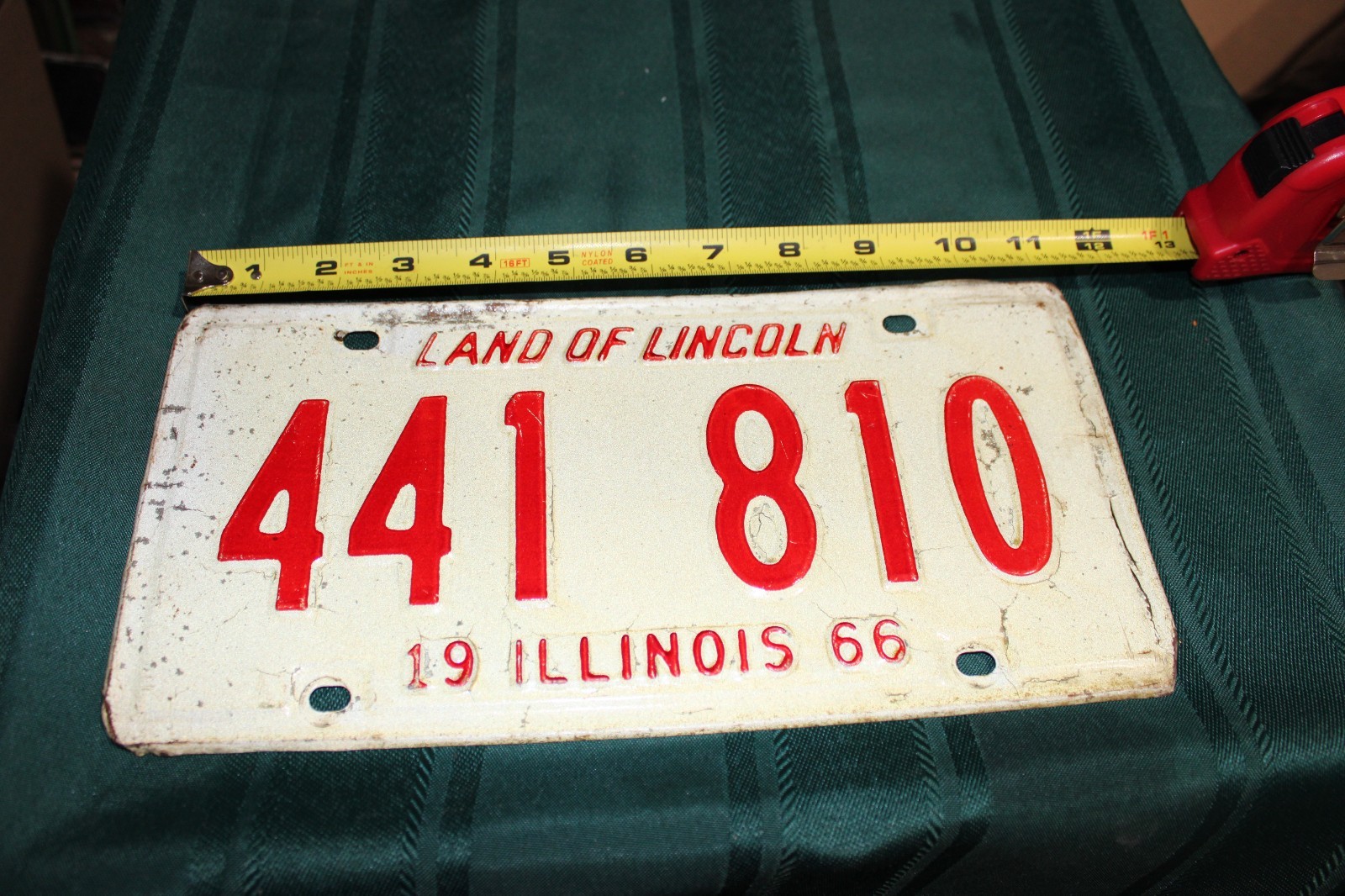 BEAUTIFUL METAL  ILLINOIS LICENSE PLATE  1966 441 810