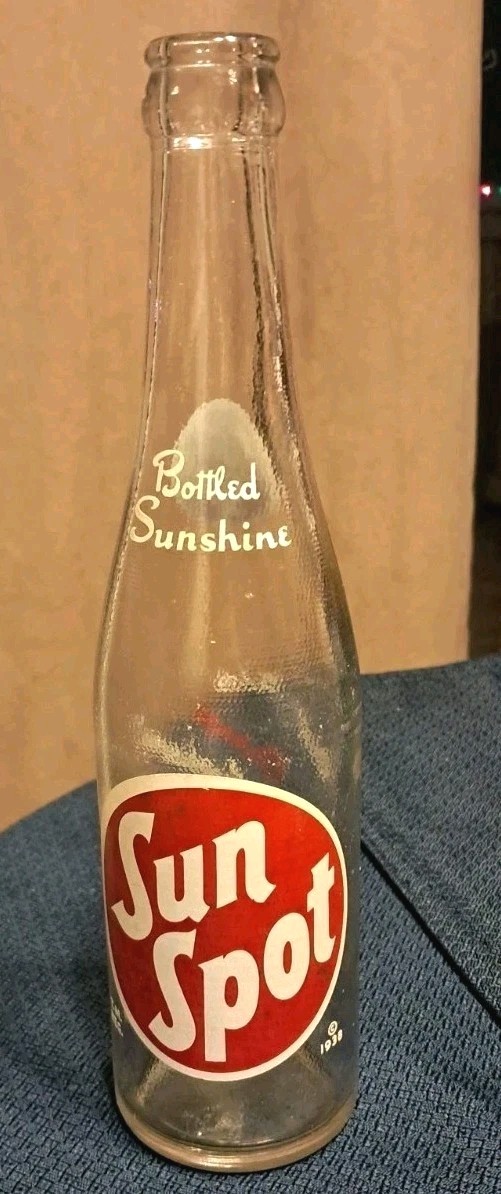 Vintage 1952 Sun Spot Orange ACL Soda Bottle Carlinville IL Bottled Sunshine 