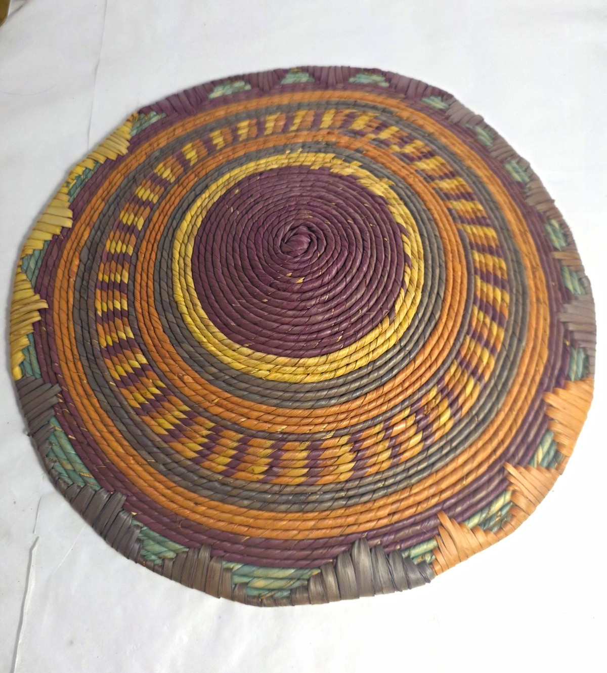 This Piece Is An Authentic Tonga Binga Basket From Zimbabwe. \ This Piece Is An Authentic Tonga Binga Basket From Zimbabwe. \