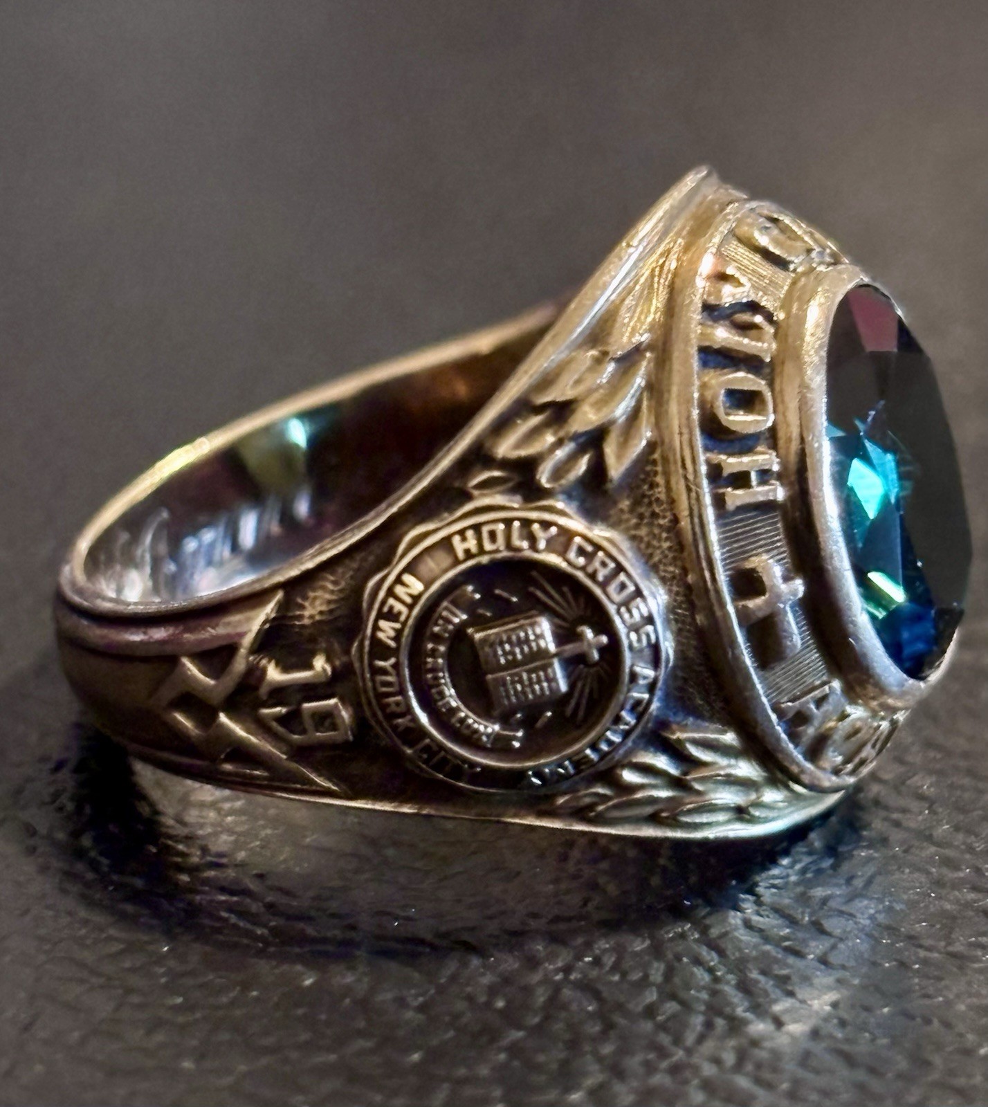 Vintage 1955 Holy Cross Academy 10k Gold School Class Ring Size 8.5 10.25g