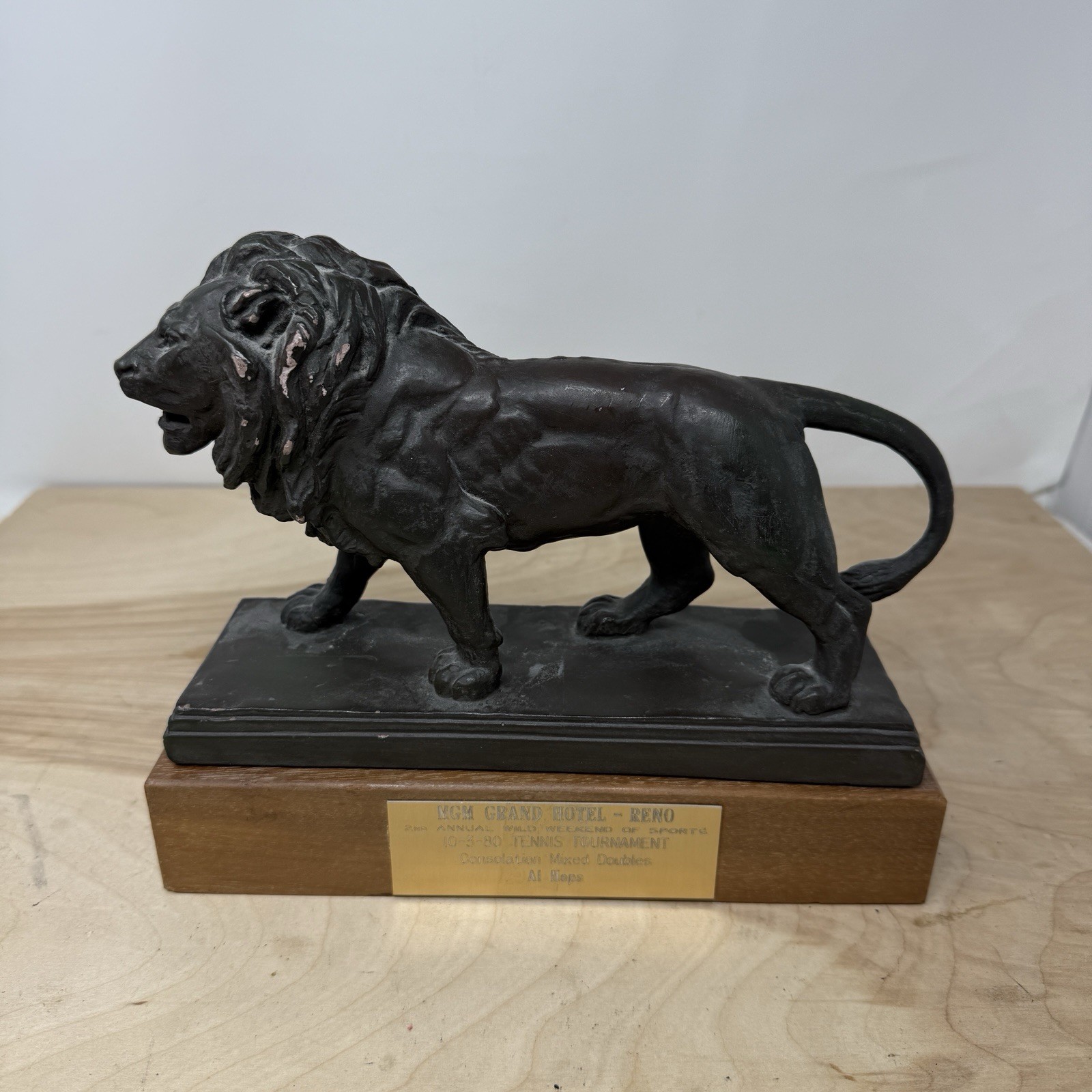 Antoine Barye WALKING LION Bookend on Wood Plaster Statue MGM Grand VINTAGE Antoine Barye WALKING LION Bookend on Wood Plaster Statue MGM Grand VINTAGE