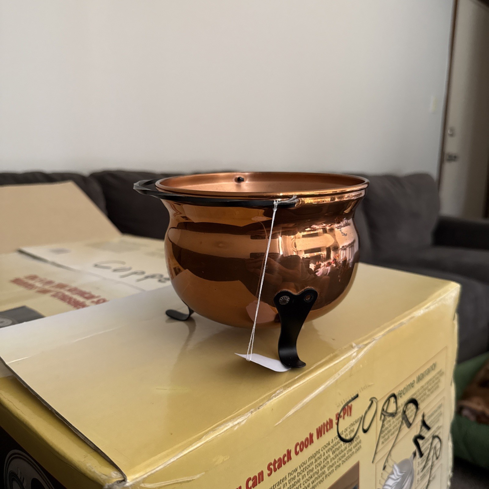 Coppercraft Guild Cauldron. Antique. Great Shape. Very Interesting Piece.
