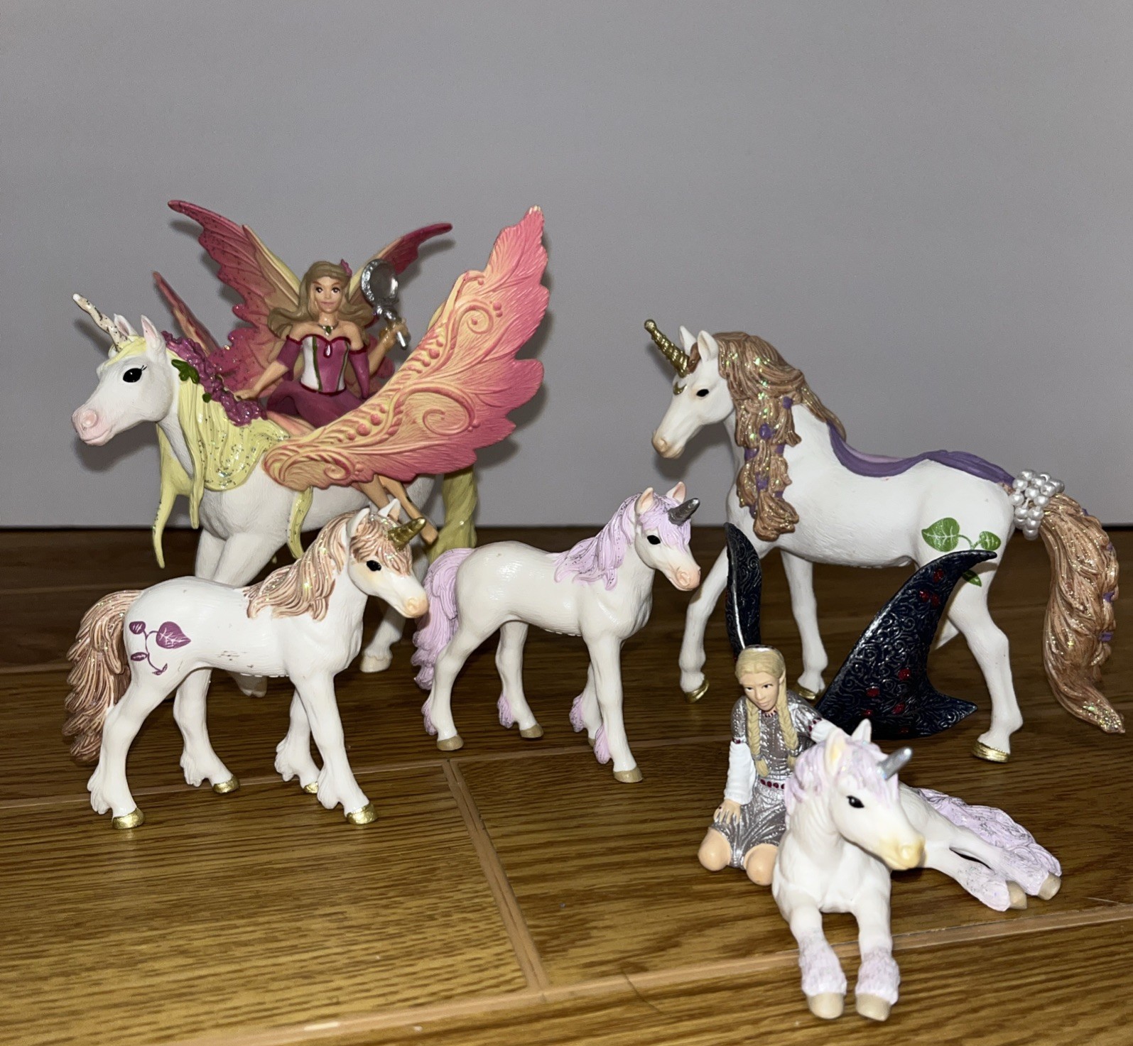 Schleich Bayala Fantasy: Unicorns, Pegasus & Fairies - Lot 7 Schleich Bayala Fantasy: Unicorns, Pegasus & Fairies - Lot 7