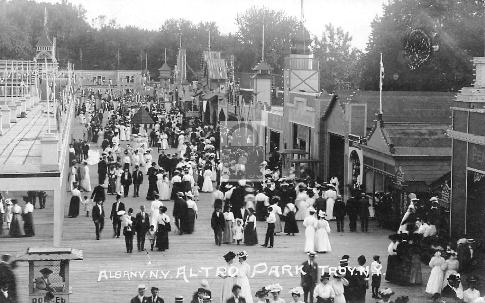 Al-Tro Island Amusement Park Boardwalk Albany Troy New York NY - 11x17 Reprint