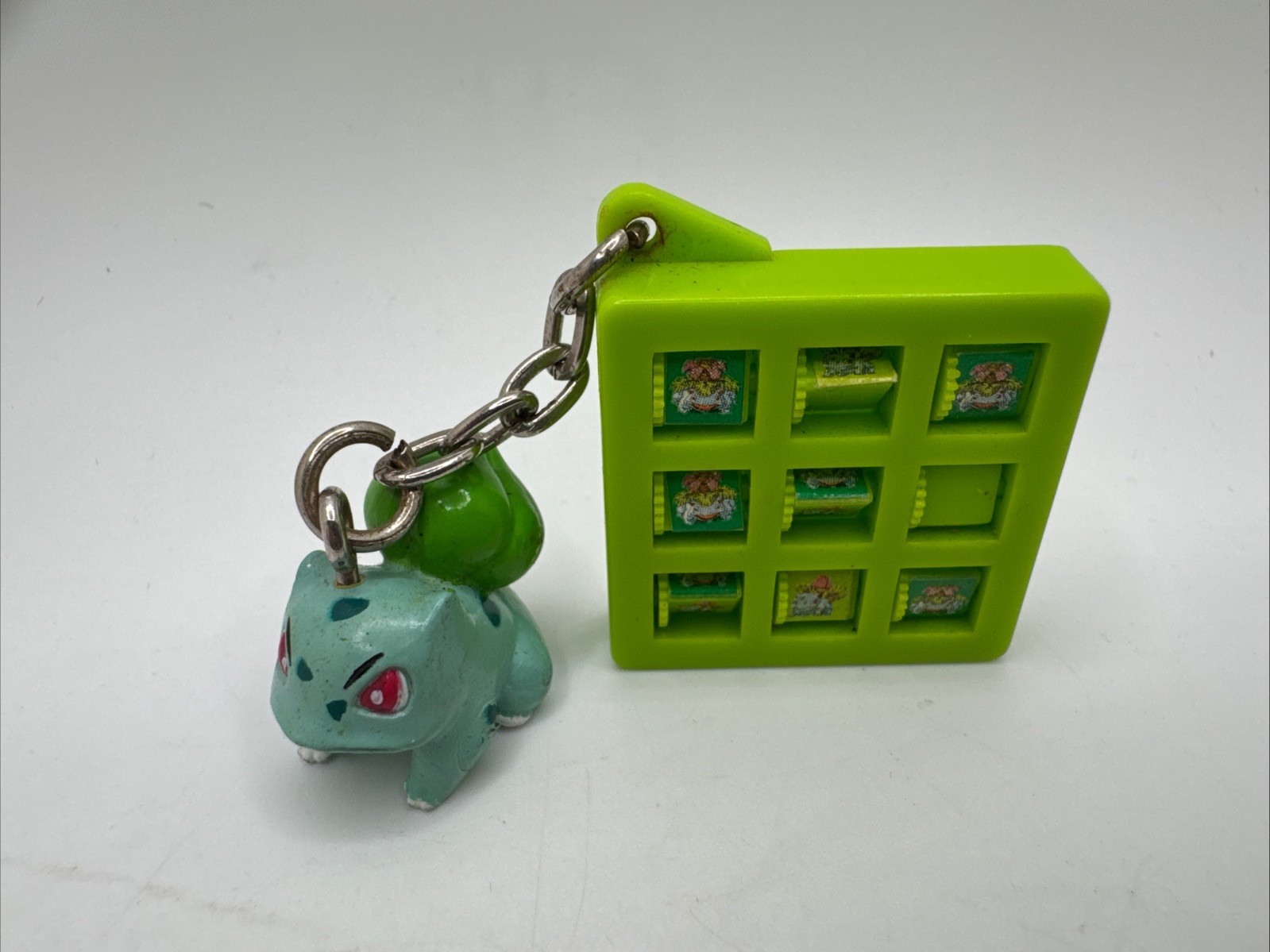 Nintendo Pokemon Bulbasaur Mini Tic Tac Toe Vintage Game 2000