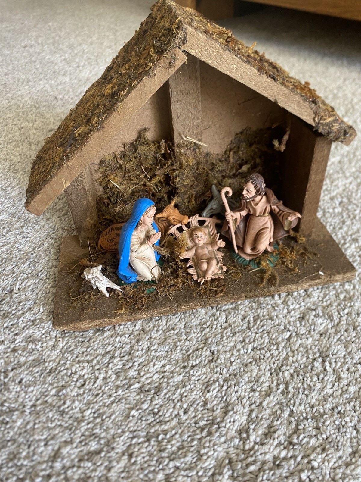 Vtg Fontanini Nativity Set Depose Italy 70s Wood manger Jesus Mary Joseph Vtg Fontanini Nativity Set Depose Italy 70s Wood manger Jesus Mary Joseph