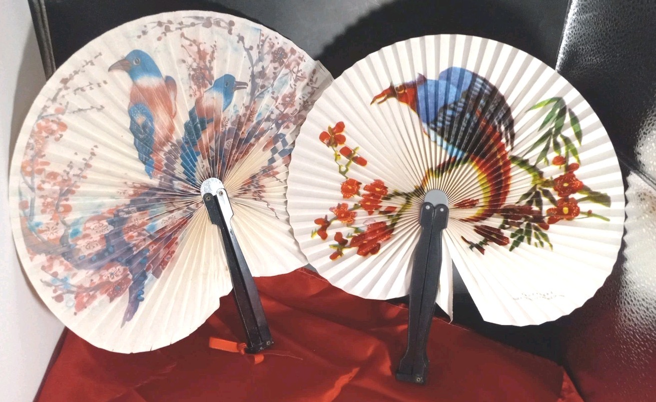 VERY Vtg Pair Of Paper Chinese  Fans  Signed. One 9.5\