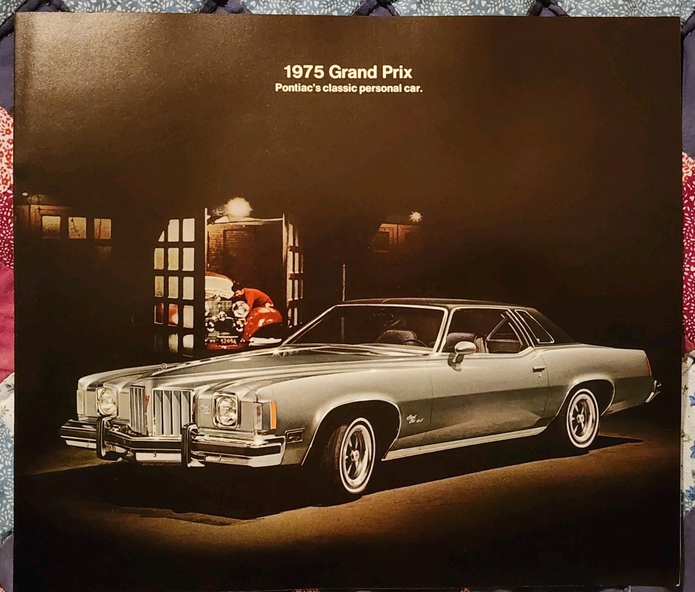 1975 Pontiac Grand Prix Fold Out Sales Brochure