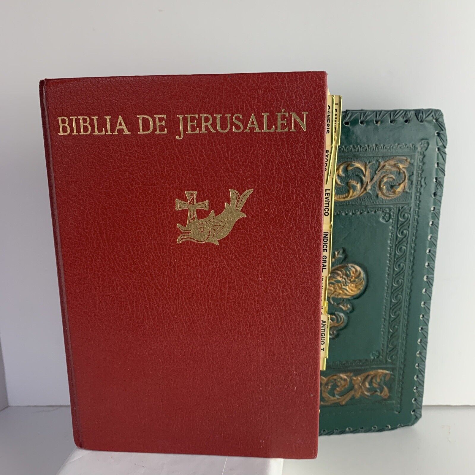 Biblia de Jerusalén 1973 Nueva Edicion en Español publicada en 1975 HTF