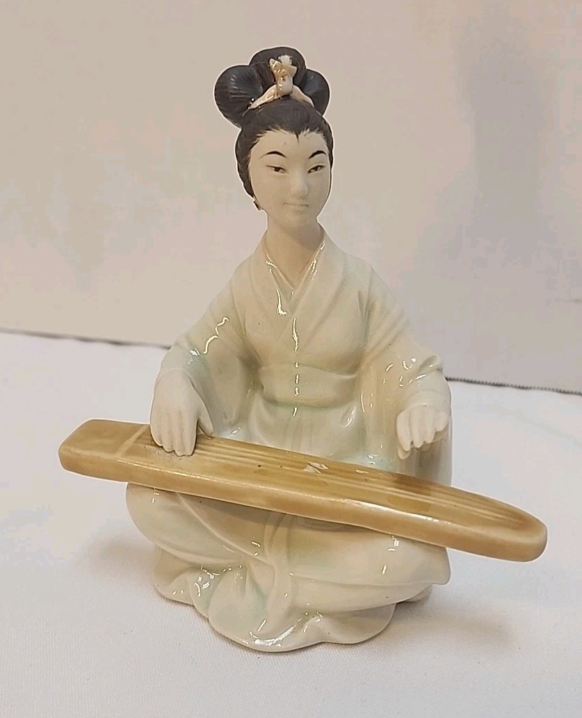 Geisha Porcelain Statue Asian Sculpture Figurine Koto Player China 5” Tall
