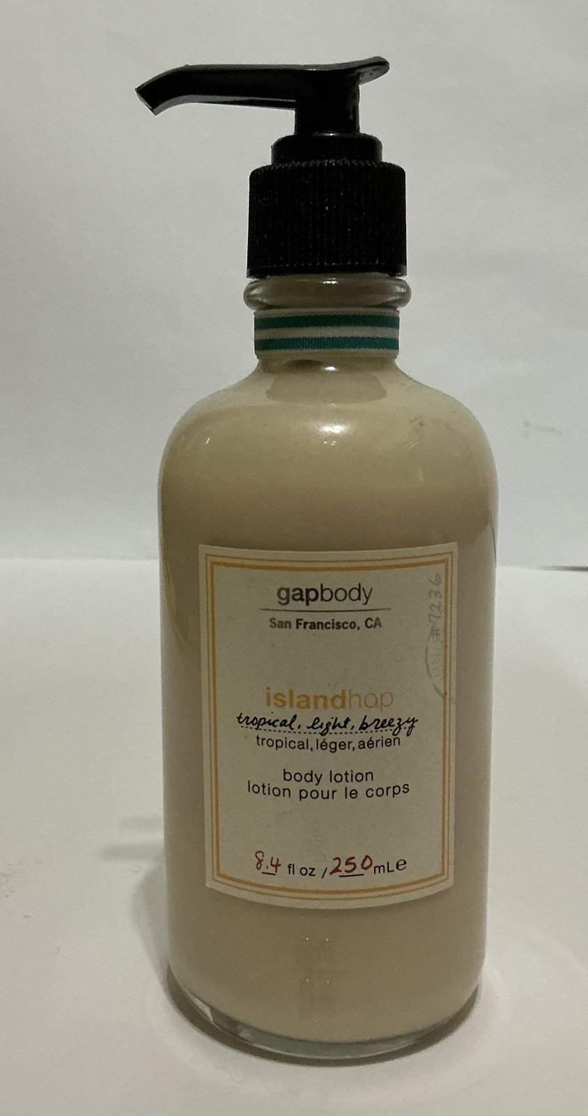 Vintage Gap Body GapBody lotion  island hop 8.4 oz glass bottle w/pump 250 ml