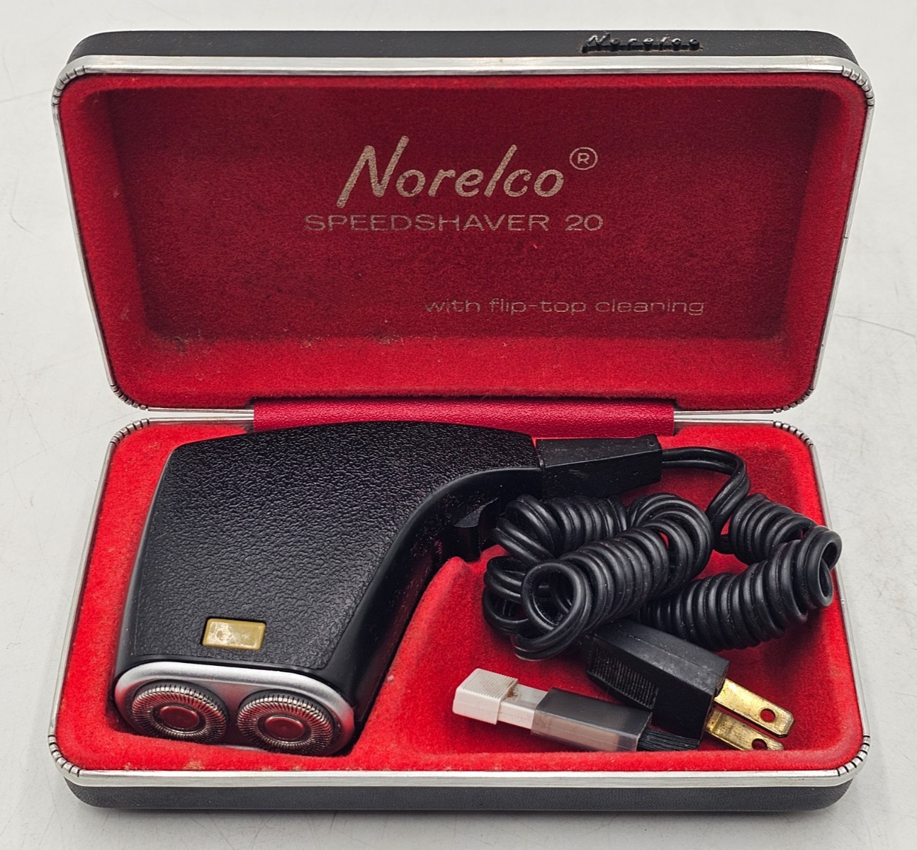 Vtg Norelco Speedshaver 20 Two-Bladed Electric Shaver Tested & Works