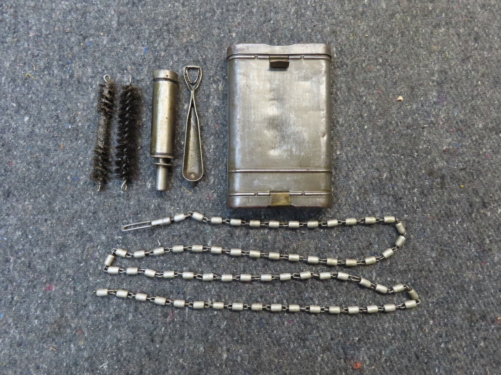 Original WWII German 98k Mauser Rifle Cleaning Kit - Complete - Nice Original WWII German 98k Mauser Rifle Cleaning Kit - Complete - Nice