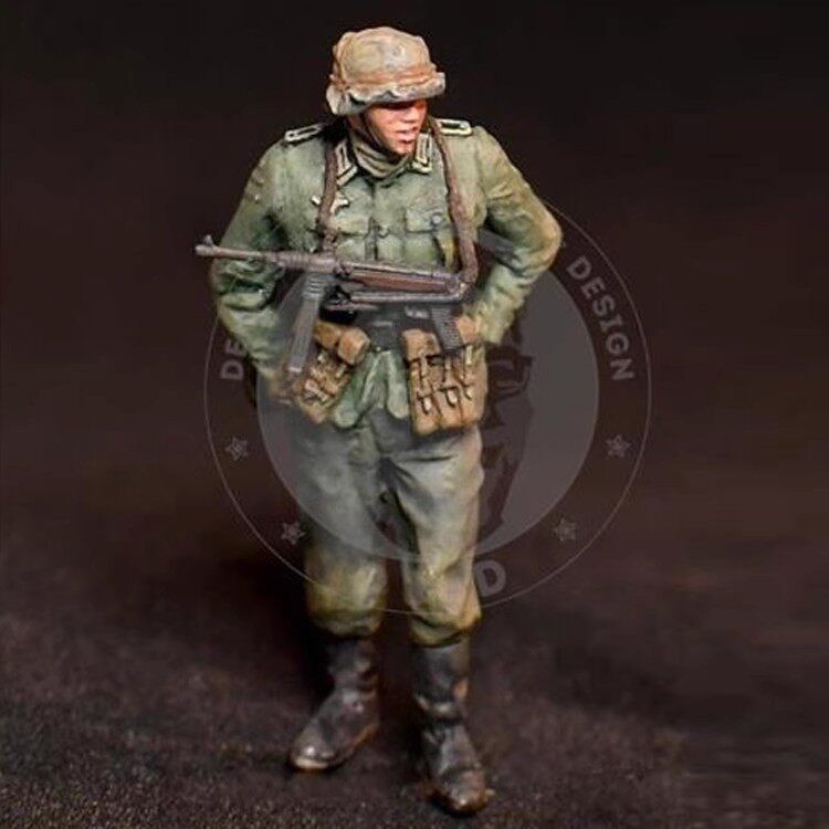 Unpainted 1/35 Resin Model WWII military war tank infantry 889#
