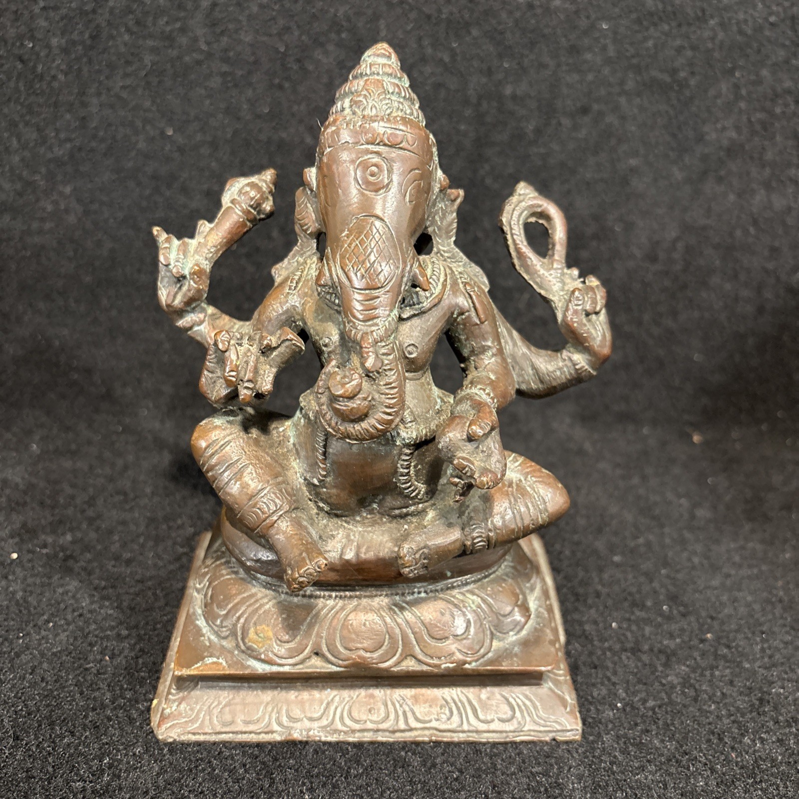VINTAGE HEAVY BRASS INDIAN HINDU STATUE OF ELEPHANT GOD GANESHA GANESH