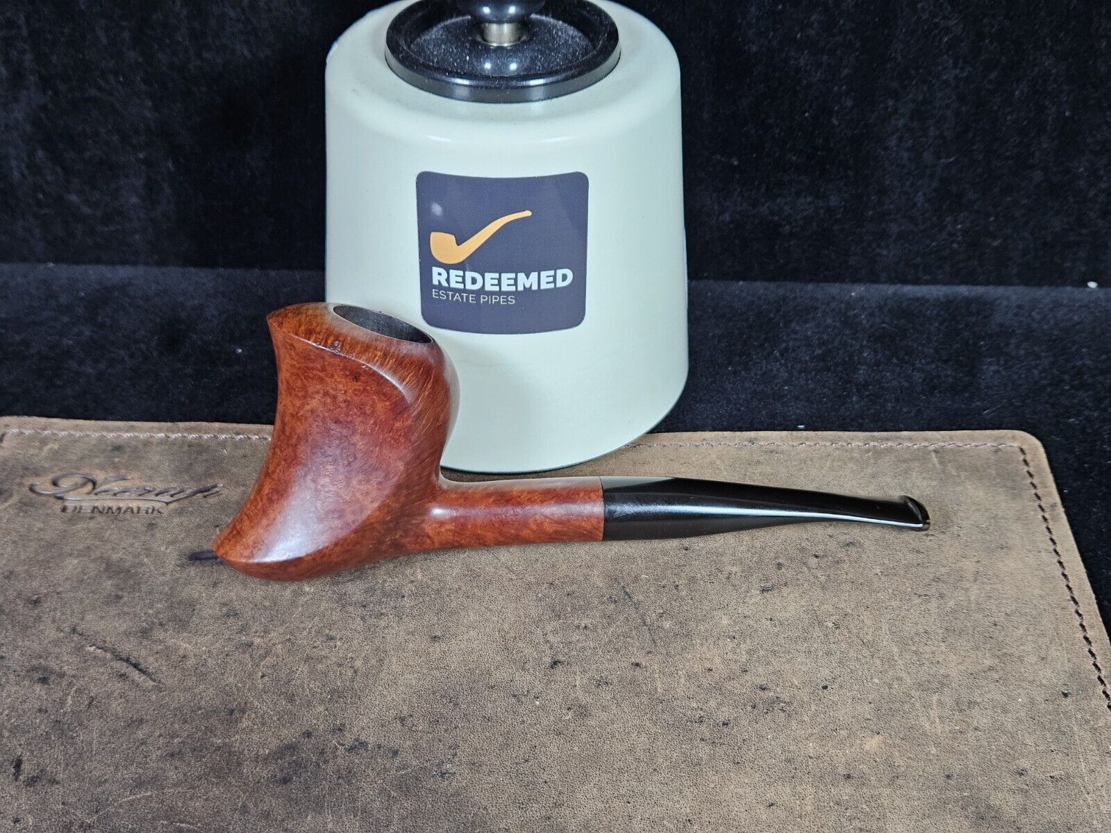 Unmarked Freehand Smooth Pickaxe Tobacco Smoking Pipe