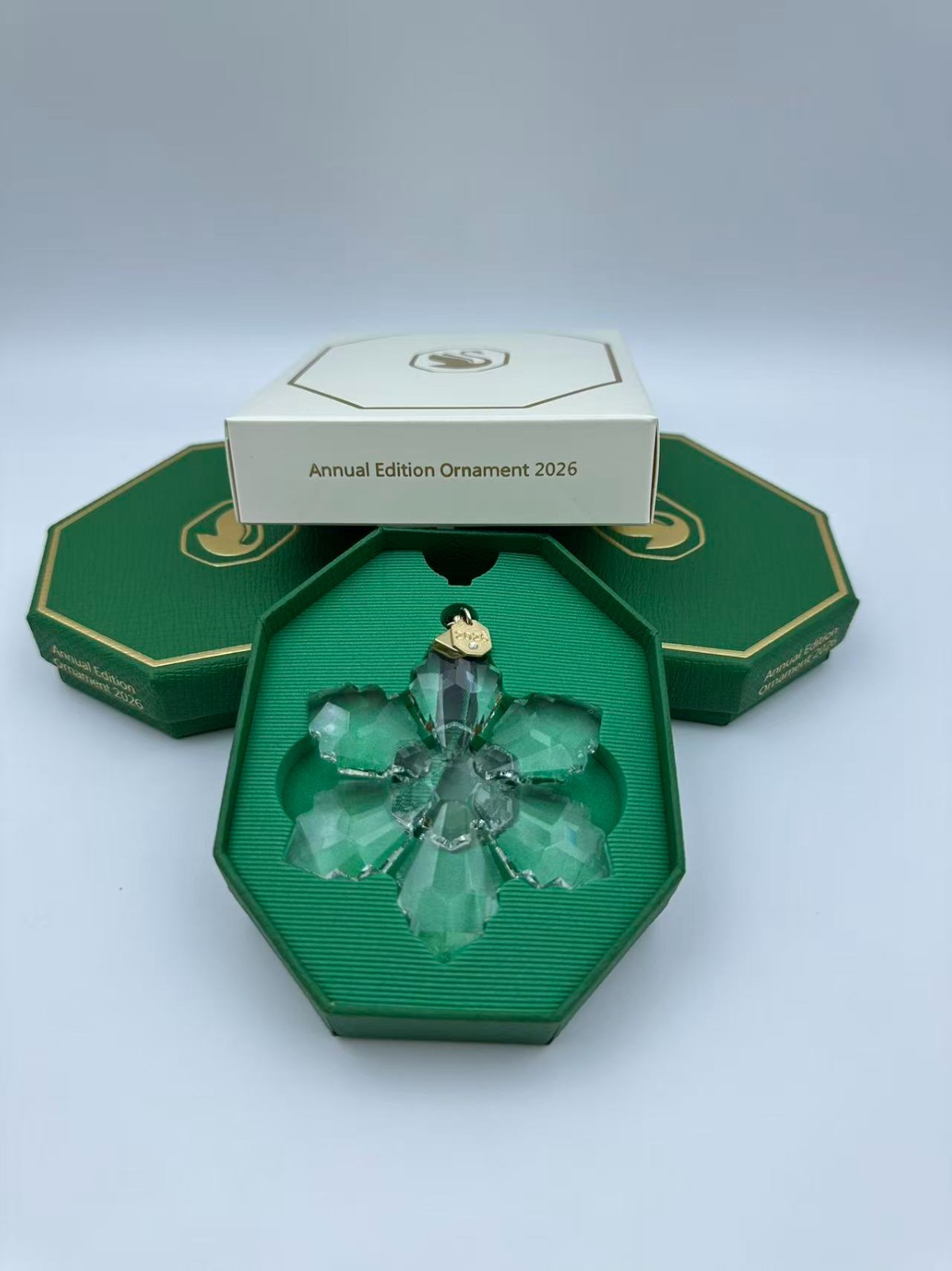 NEW 2026 Swarovski 5718051 Annual Edition Large Christmas Ornament Snowflake