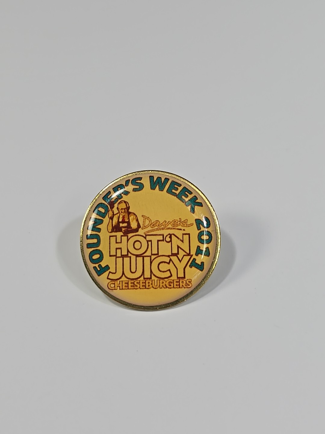 Wendy\'s Restaurant 2011 Founder\'s Week Pin Dave\'s Hot \'N Juicy Cheeseburgers