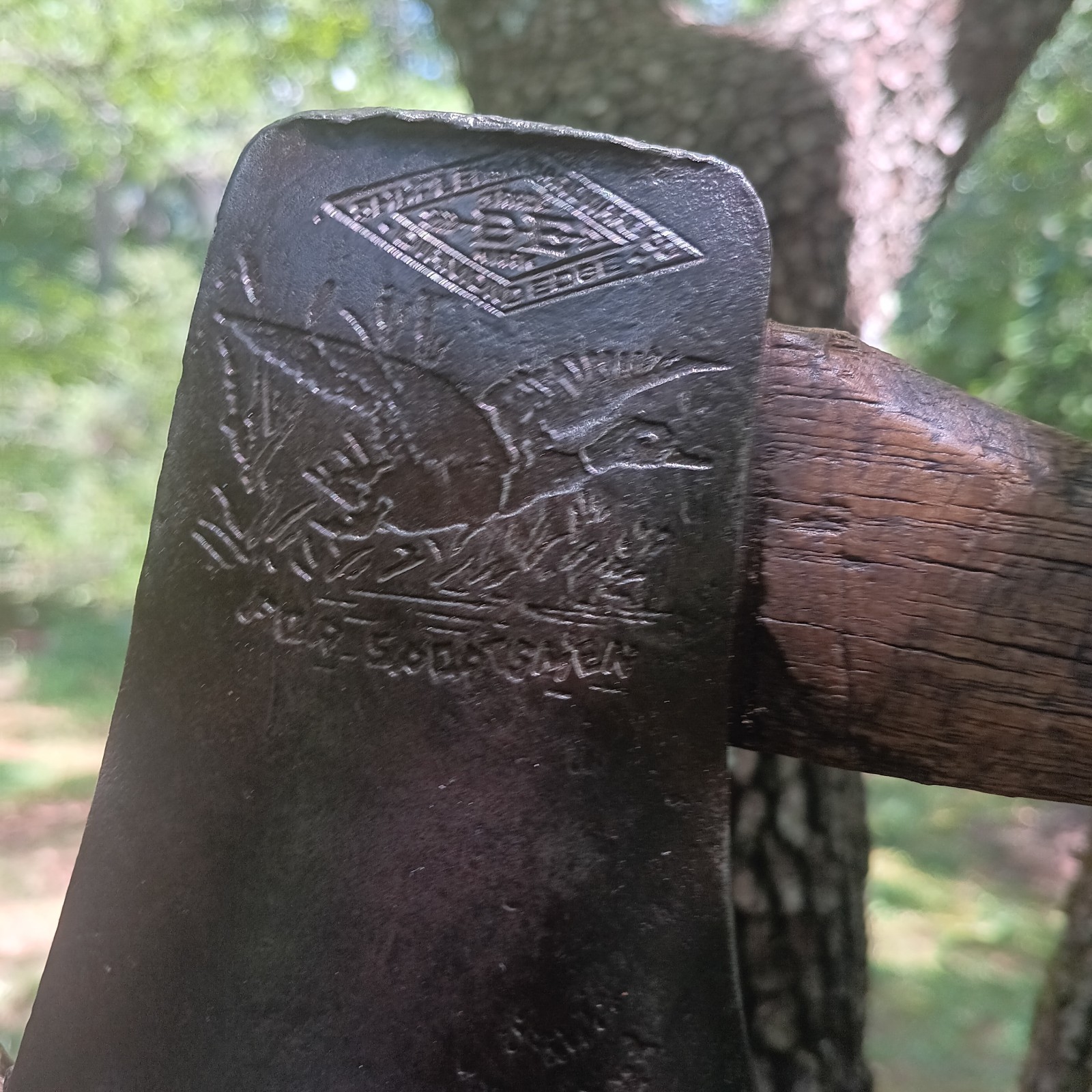 Vintage Shapleigh hardware. hatchet ...Flying. Duck logo.. Original Handle. Vintage Shapleigh hardware. hatchet ...Flying. Duck logo.. Original Handle.