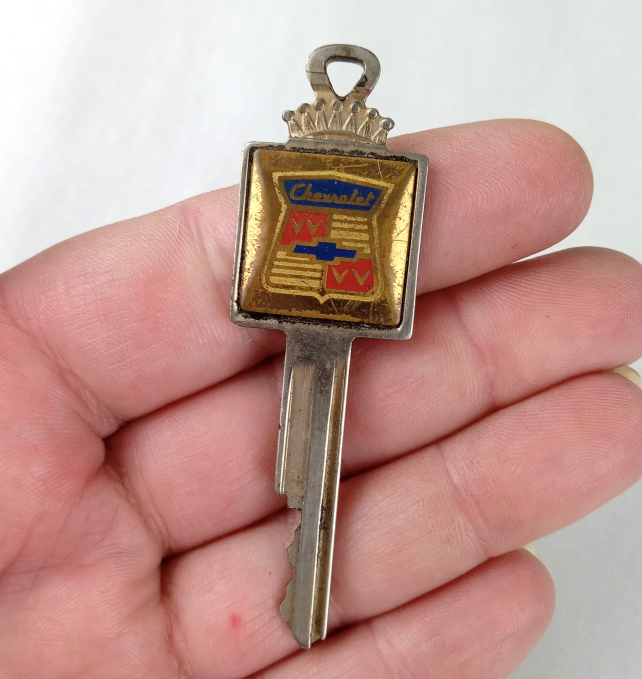 1950's 1960's Signa Craft Chevrolet Chevy Crest Crown Bowtie Precut Ignition Key