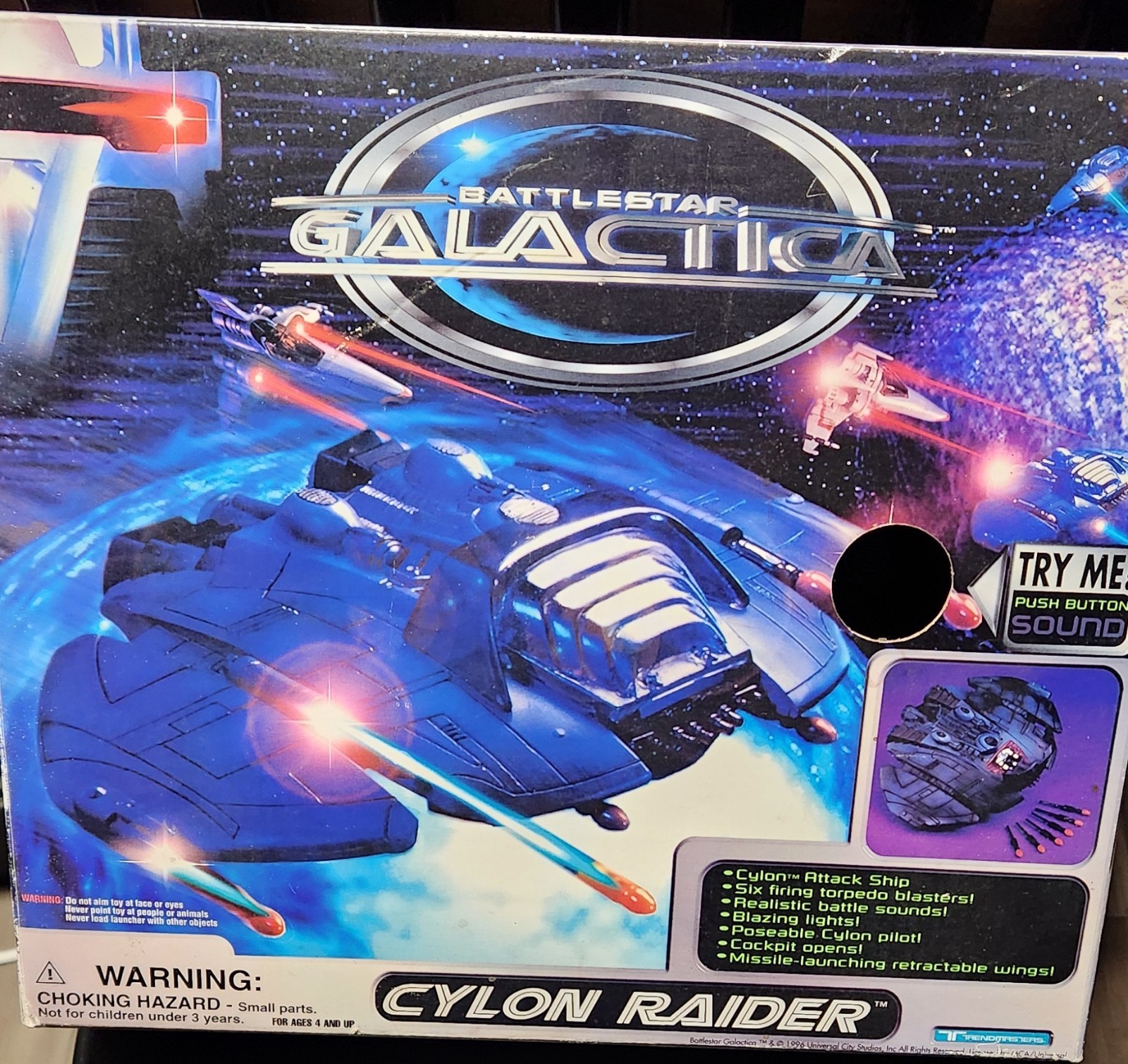 1996 Trendmasters Battlestar Galactica Cylon Raider Ship Boxed Lights Sound