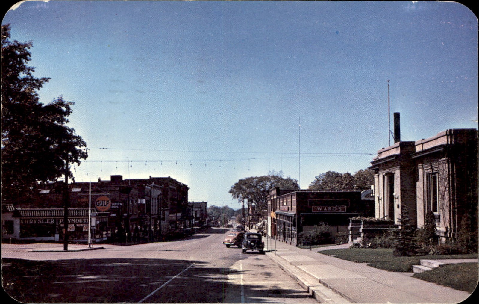 Petoskey MI East Mitchell Street c1950s-60s Vintage Postcard