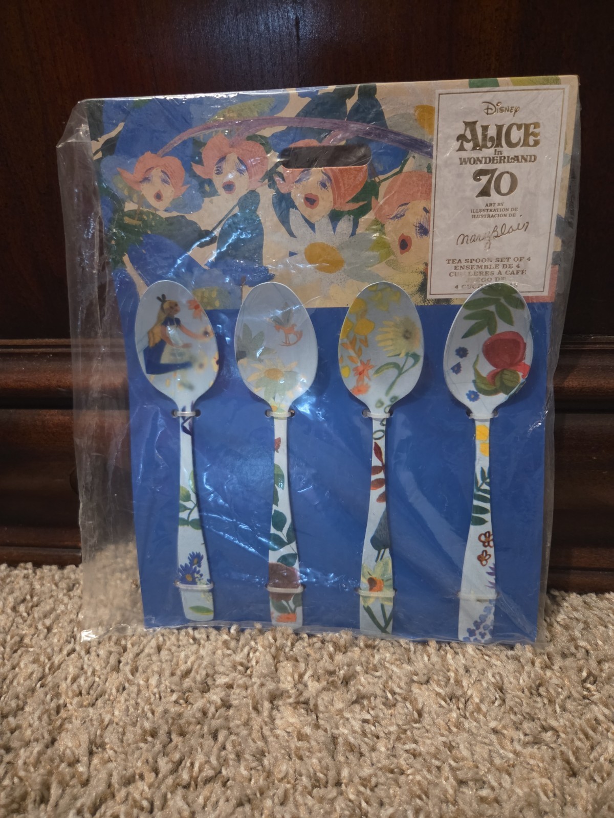Disney Alice in Wonderland 70th Anniversary “Art by Mary Blair” spoon set, New Disney Alice in Wonderland 70th Anniversary “Art by Mary Blair” spoon set, New
